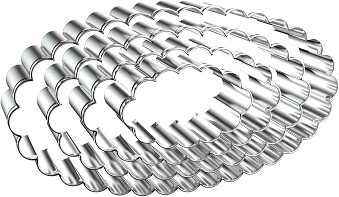 Scalloped Edge Oval Cookie Cutter Set Large - 5 Inch, 4 Inch, 3 Inch, 2 Inch - Fluted Wavy Oval C... | Amazon (US)