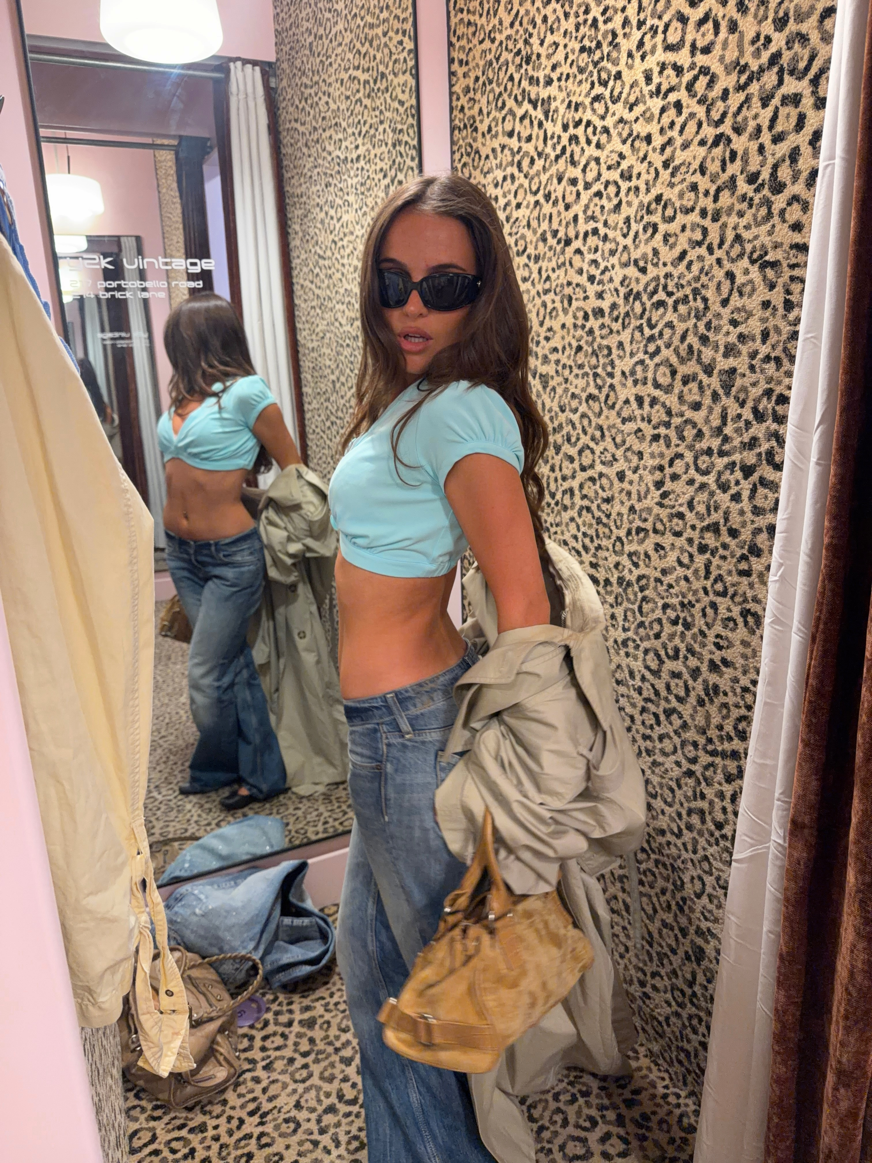 born to shop <3

turquoise top, crop top, low rise jeans, flared jeans, city break, y2k, vintage style, 2000s style, summer outfit, spring outfit 

 #LTKuk #LTKsummer #LTKdatenight