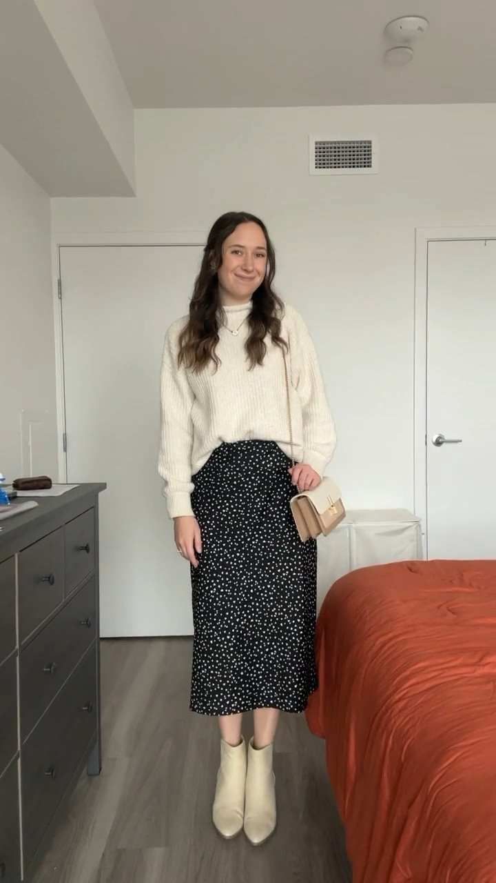 sunday styling! this is one of my favorite go to outfits for the winter! cute skirt, sweater, and some accessories! plus, the perfect skirt for valentine’s day 💗 unfortunately I got my skirt a few years ago and it’s not in stock anymore, but I linked very similar ones!

#LTKStyleTip #LTKFindsUnder50 #LTKWatchNow
