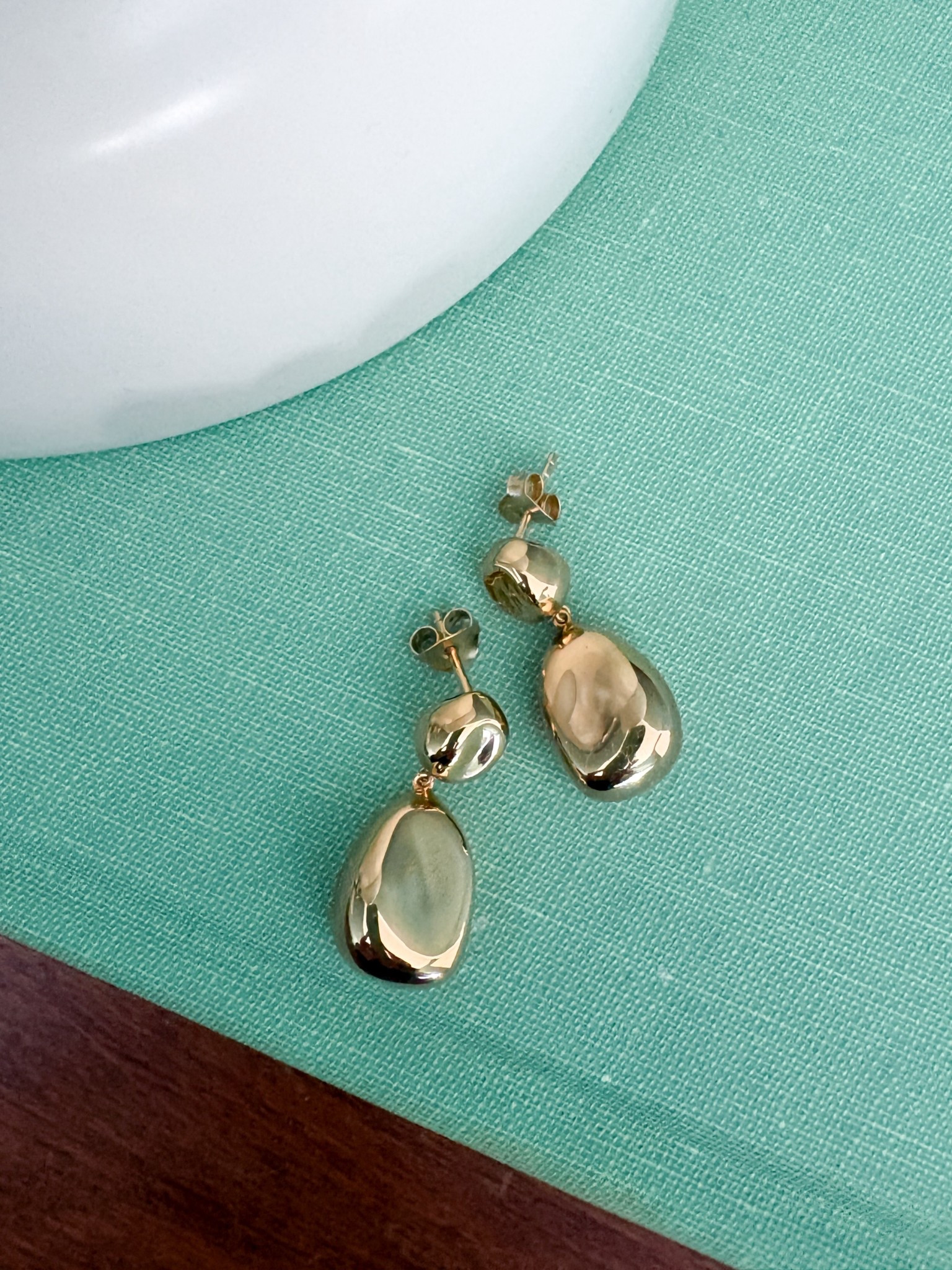 I bought these drop earrings from Mejuri at the end of last year and I reach for them all the time. The organically shaped drops go with everything and are more interesting than a simple pair of studs. 