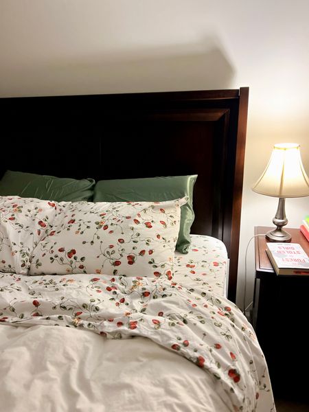 Finally updated to silk pillowcases recently! After some deliberation, we ordered these green ones from Quince. 

P.S. Strawberry bedding is from Garnet Hill!

#LTKhome
