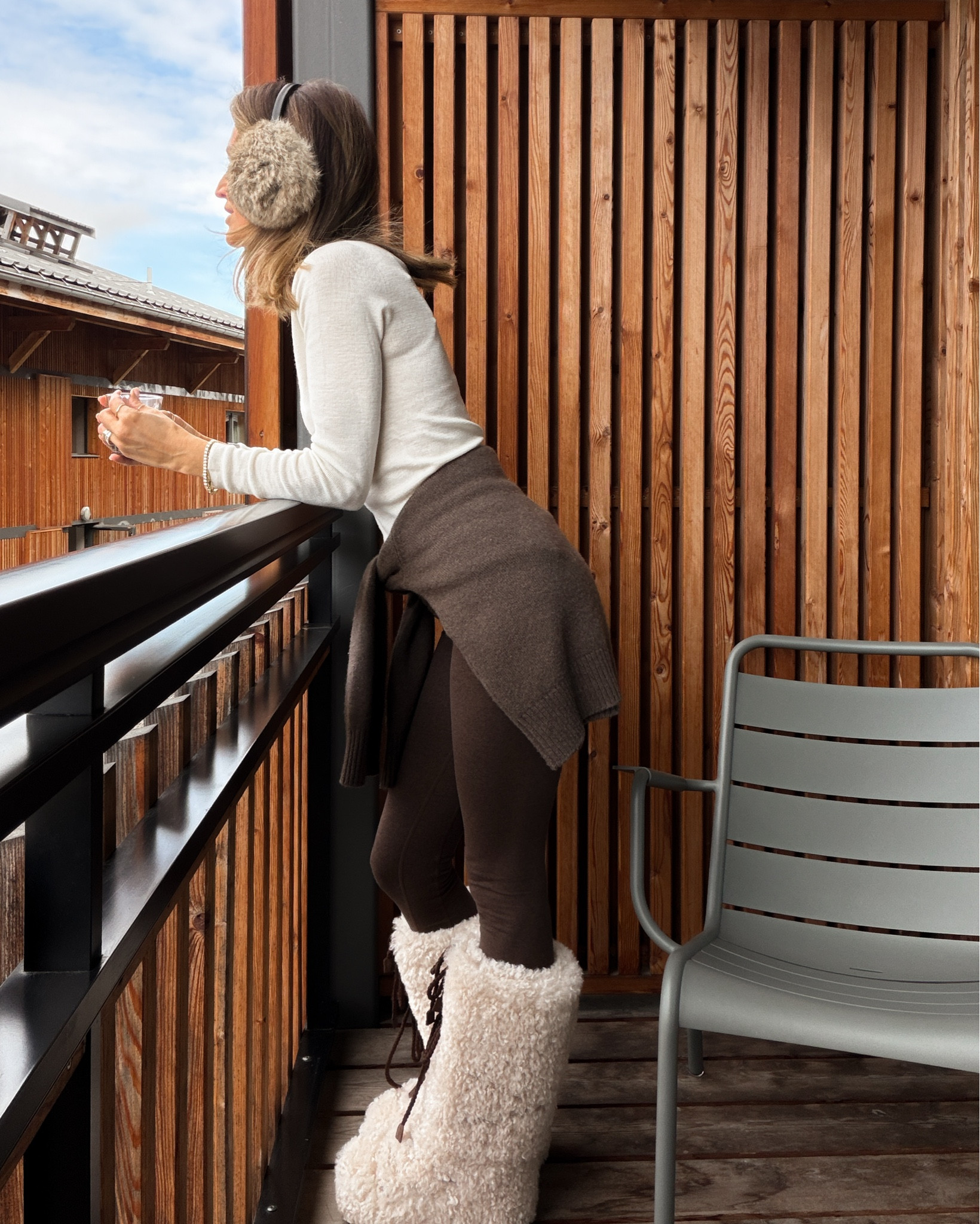 Mornings in the balcony - base layers 
Sizes xs