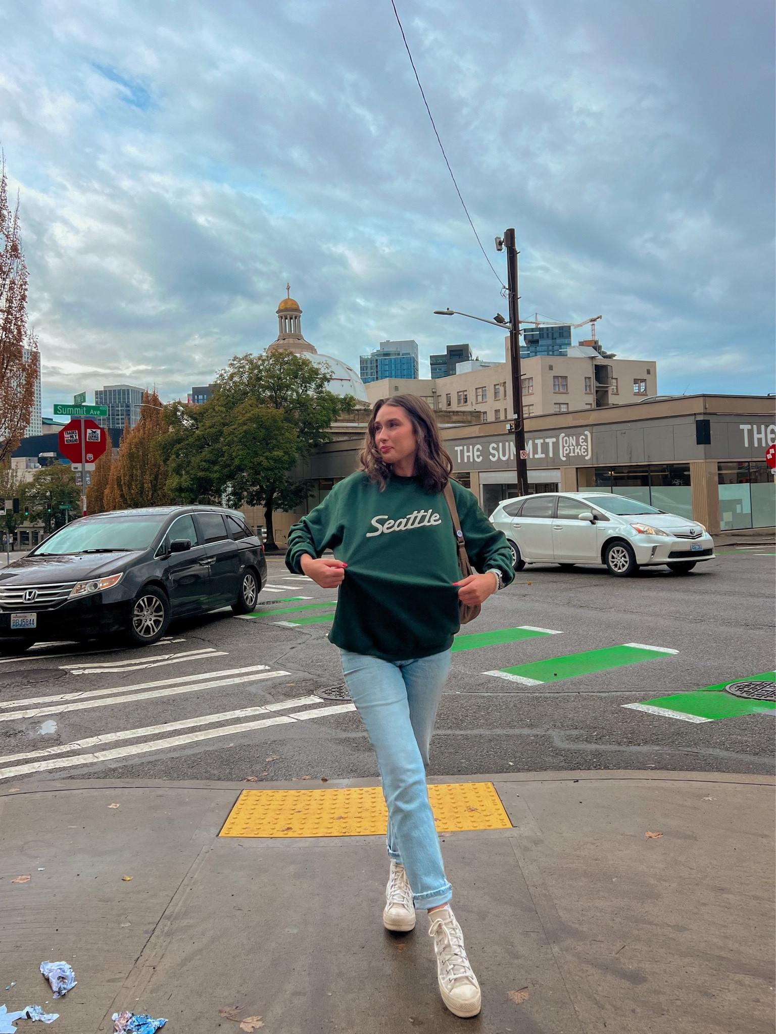 cozy fall seattle outfit 🌲
• Standard goods embroidered Seattle sweatshirt size L (oversized look) in emerald & white 

• Abercrombie curve love ultra high rise 90s straight jean size 26 regular in light -> I like to roll them up at the bottom with converse 💘

• Converse Chuck Taylor all star lift platform size 9 in embroidered floral - egret 

•Uniqlo round mini shoulder bag in beigee 

#LTKSpringSale #LTKstyletip #LTKtravel