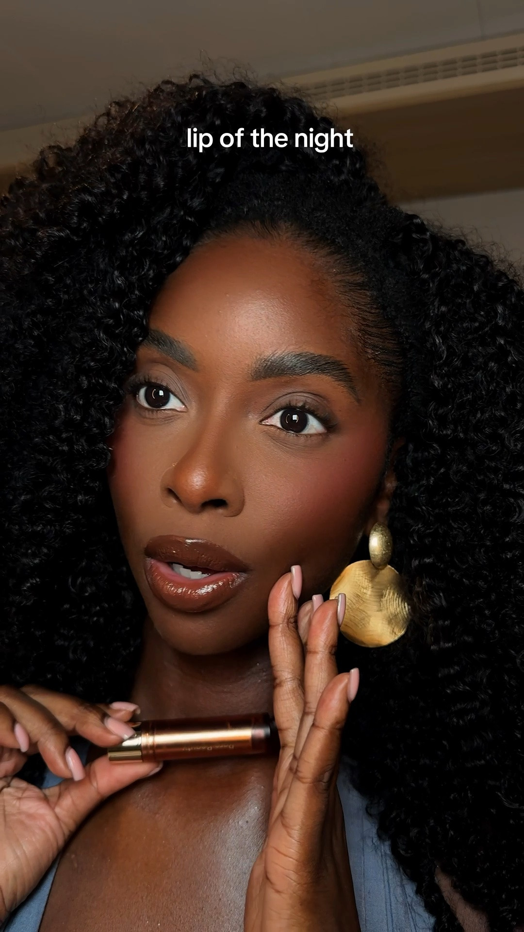 Lip of the night

#LTKBeauty