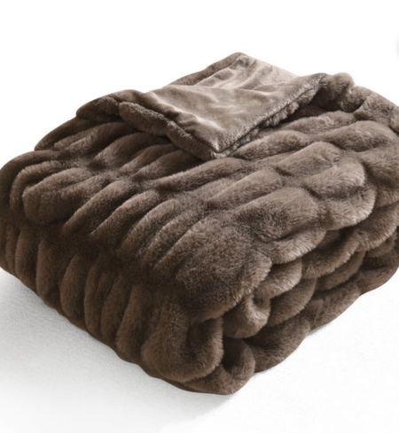 Best selling blanket! Great to add to a Christmas gift with wine and chocolates or cookies!! On sale for $19!!!!

Several colors! I order the brown and tan.


Blanket
Gift guide 
Gifts for her 
Gifts for him 
Throw blanket
Living room
Bedroom
Guest room
Home decor
Home
Walmart home
Walmart finds 
Walmart
Viral Walmart blanket 

#LTKhome #LTKsalealert #LTKGiftGuide
