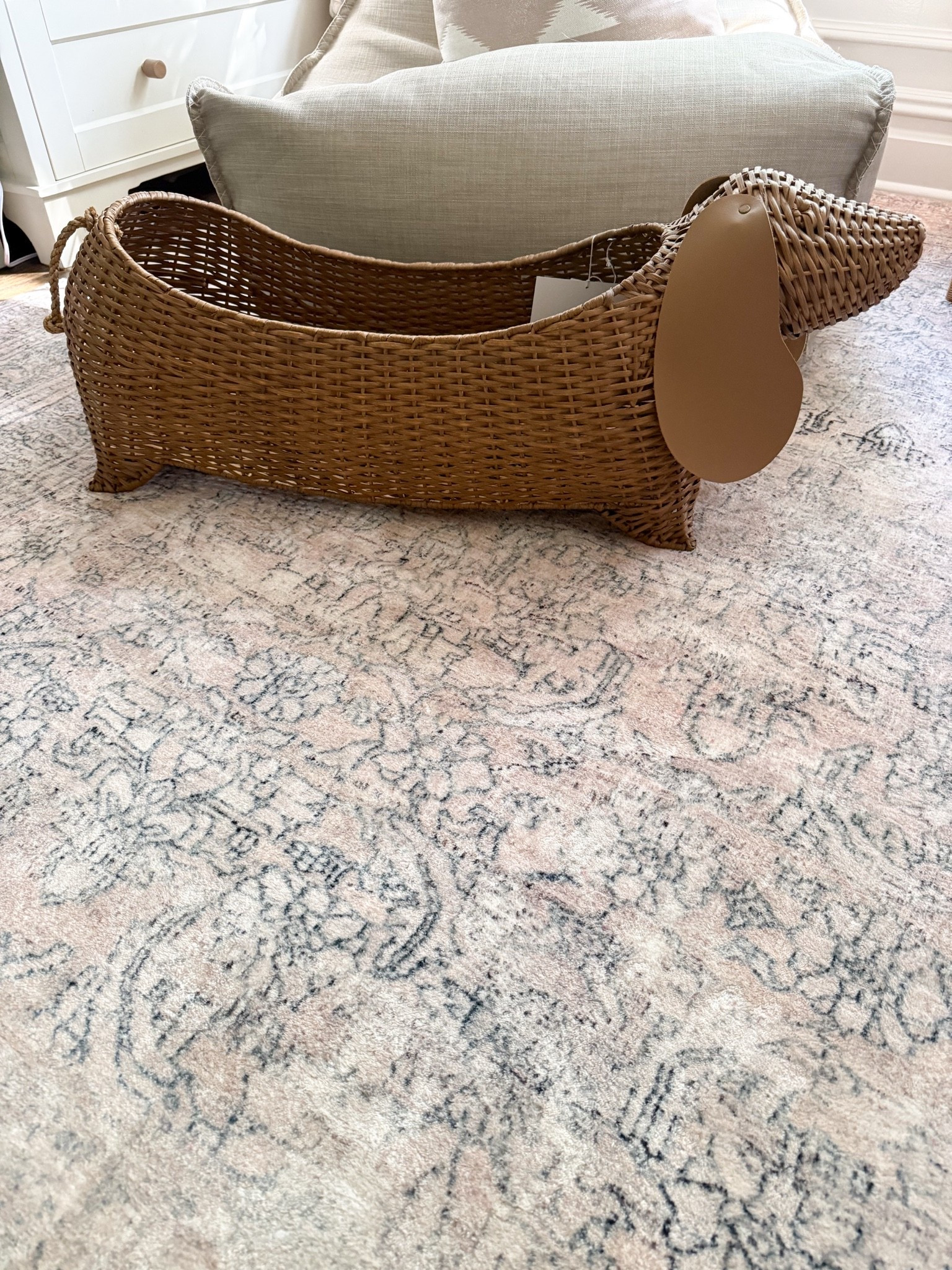 How cute is this dog basket from @Anthropologie ?! It’s still on sale and such a nice size for storing toys, dolls, shoes, etc. using it Ava’s bedroom but I also love it under a console in the entryway!!

This lounger is also on sale…

#LTKSaleAlert #LTKHome #LTKKids