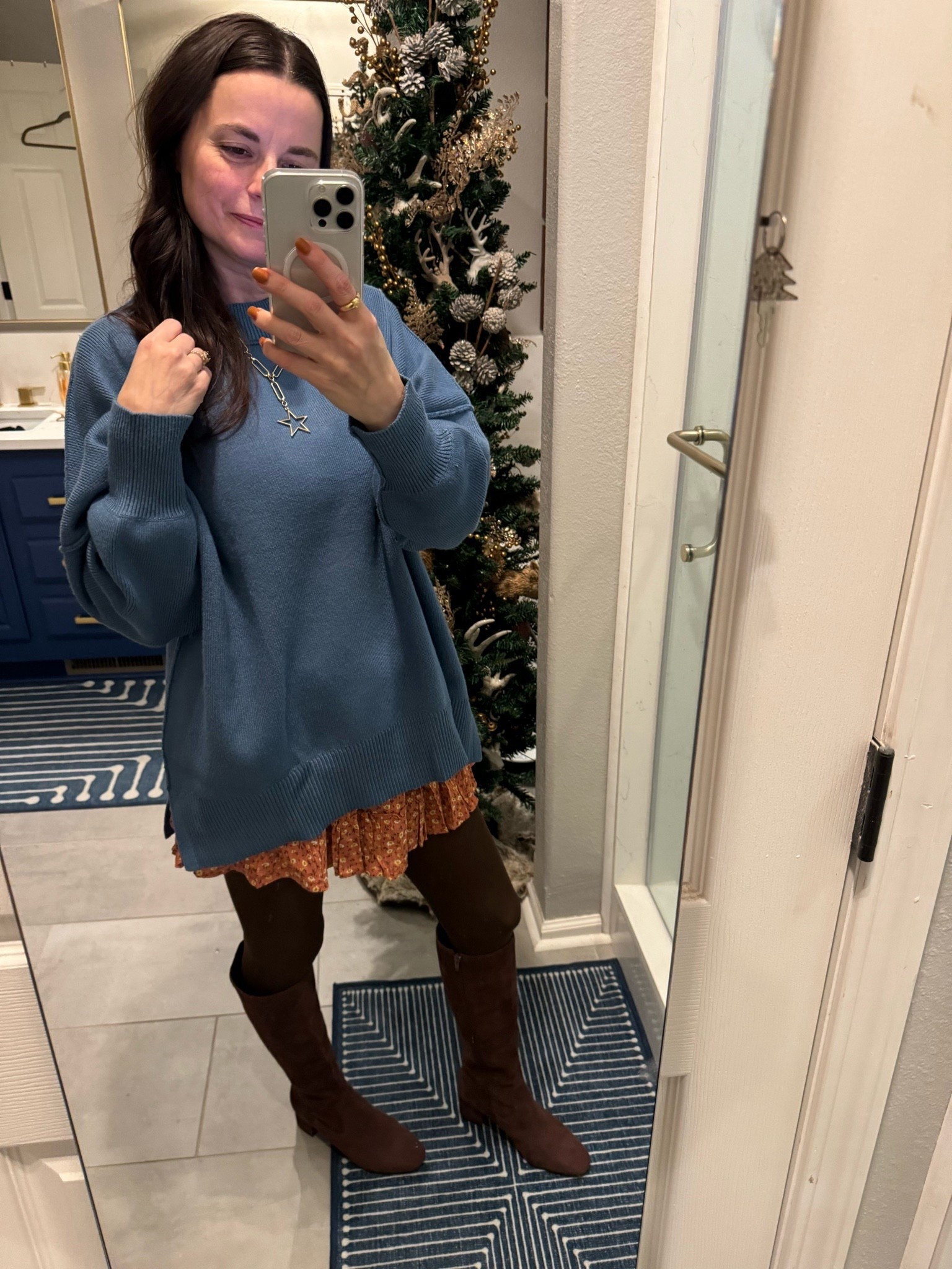 I love oversized sweaters!  

#LTKPetite #LTKootd #LTKFindsUnder50