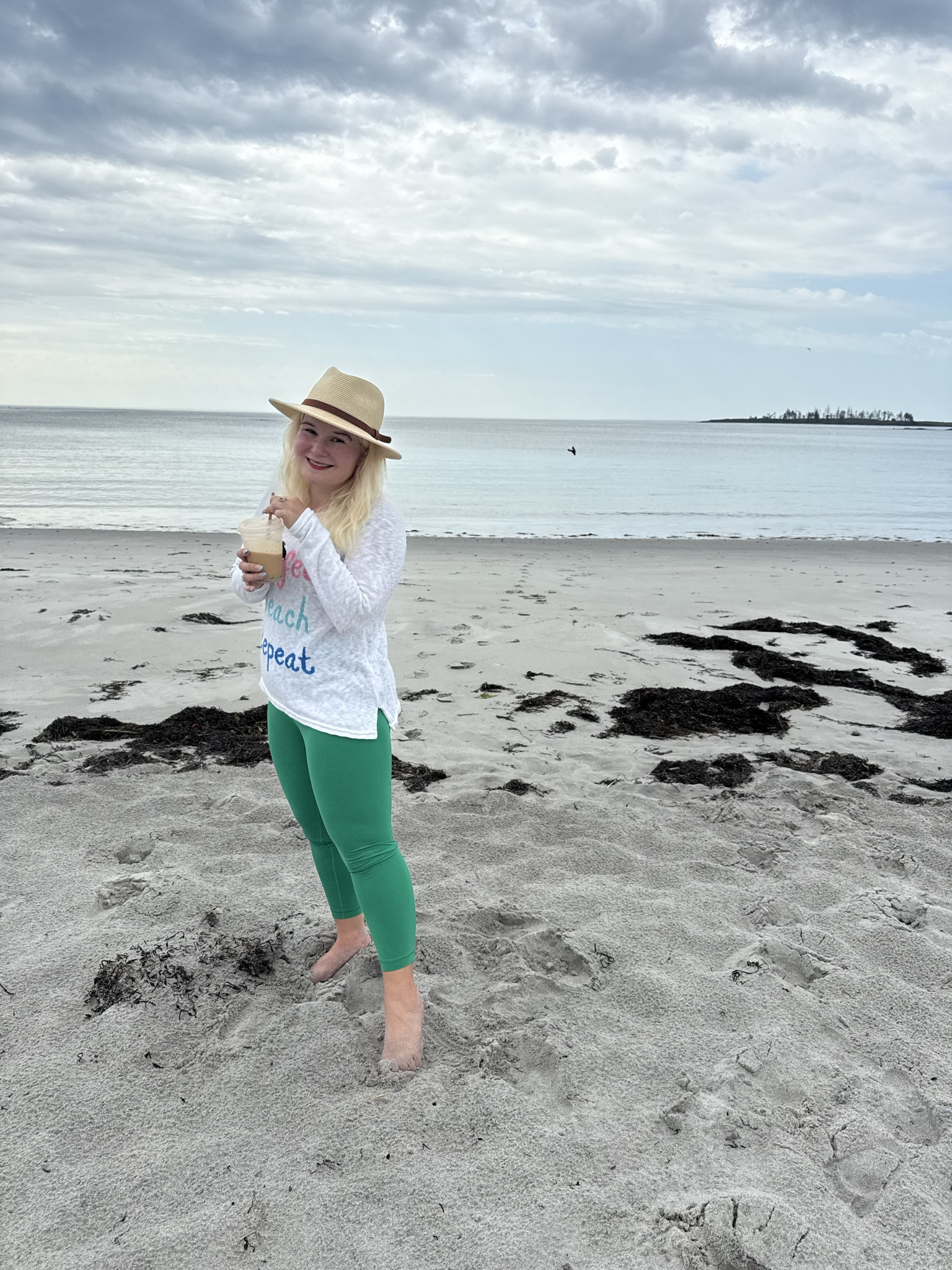 Another look ar how I style these green @lululemon leggings.

#LTKootd #LTKPetite #LTKActive