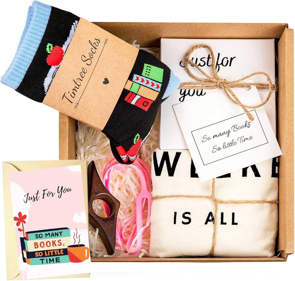 Book Lovers Gifts Box - The Perfect 5 Curated Reading Gifts for Book Lovers -in a Beautifully Pac... | Amazon (US)