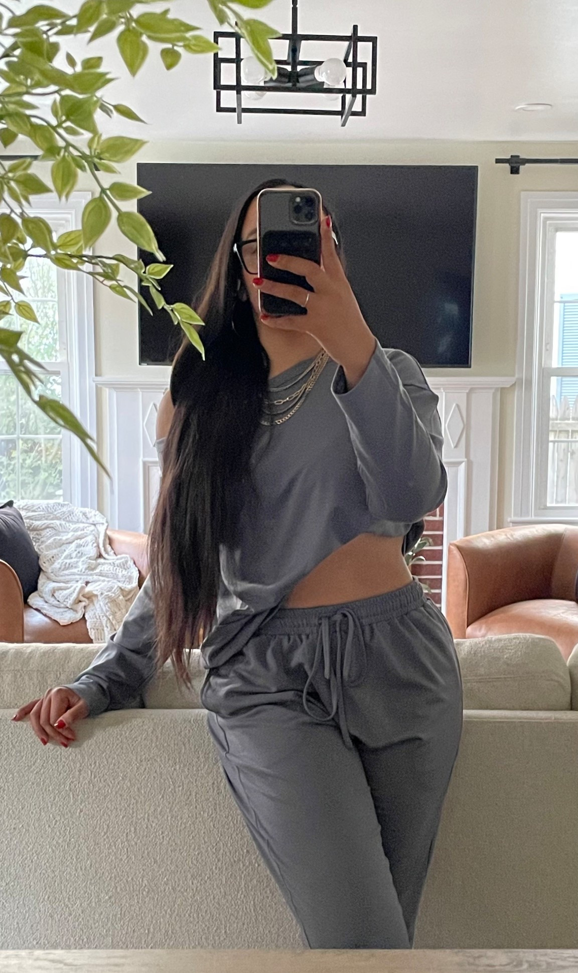 threw on this set to WFH today and it feels so soft on the skin!

also, what is it about a 2 piece set that just makes you feel that much more put together on a WFH day.

#LTKStyleTip #LTKSaleAlert #LTKFindsUnder50