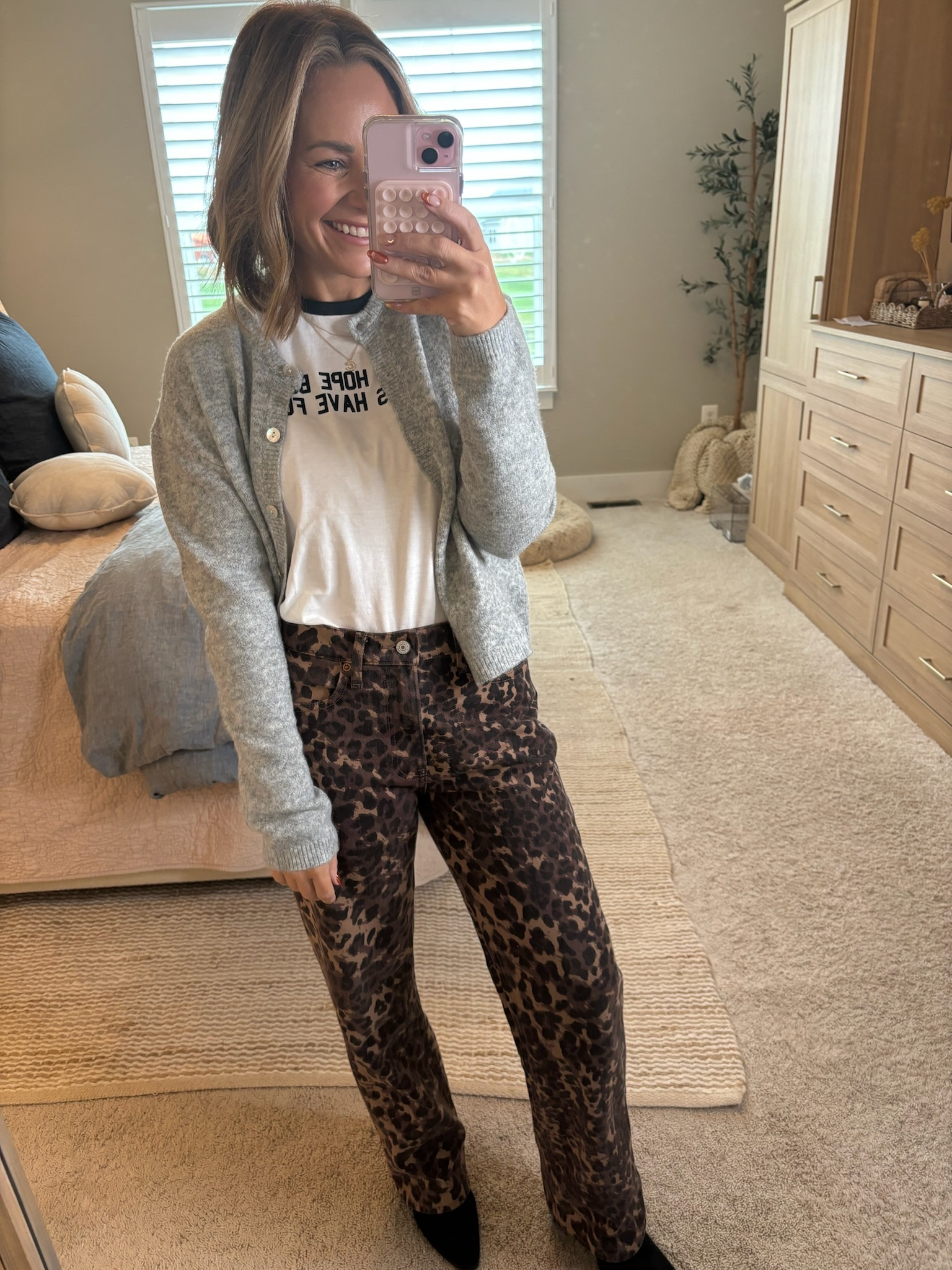 calling it now—leopard is THE print for the season🐆✨🍂 whether it’s jeans, shoes, or a top, leopard will always be a good idea!!

sale alert, sale, Abercrombie sale, Abercrombie fashion, neutral fall fashion, leopard print jeans, mules, tote bag, amazon fashion, leopard print, cheetah print, printed jeans, Claire Tammaro 

#LTKStyleTip #LTKFindsUnder50 #LTKSeasonal