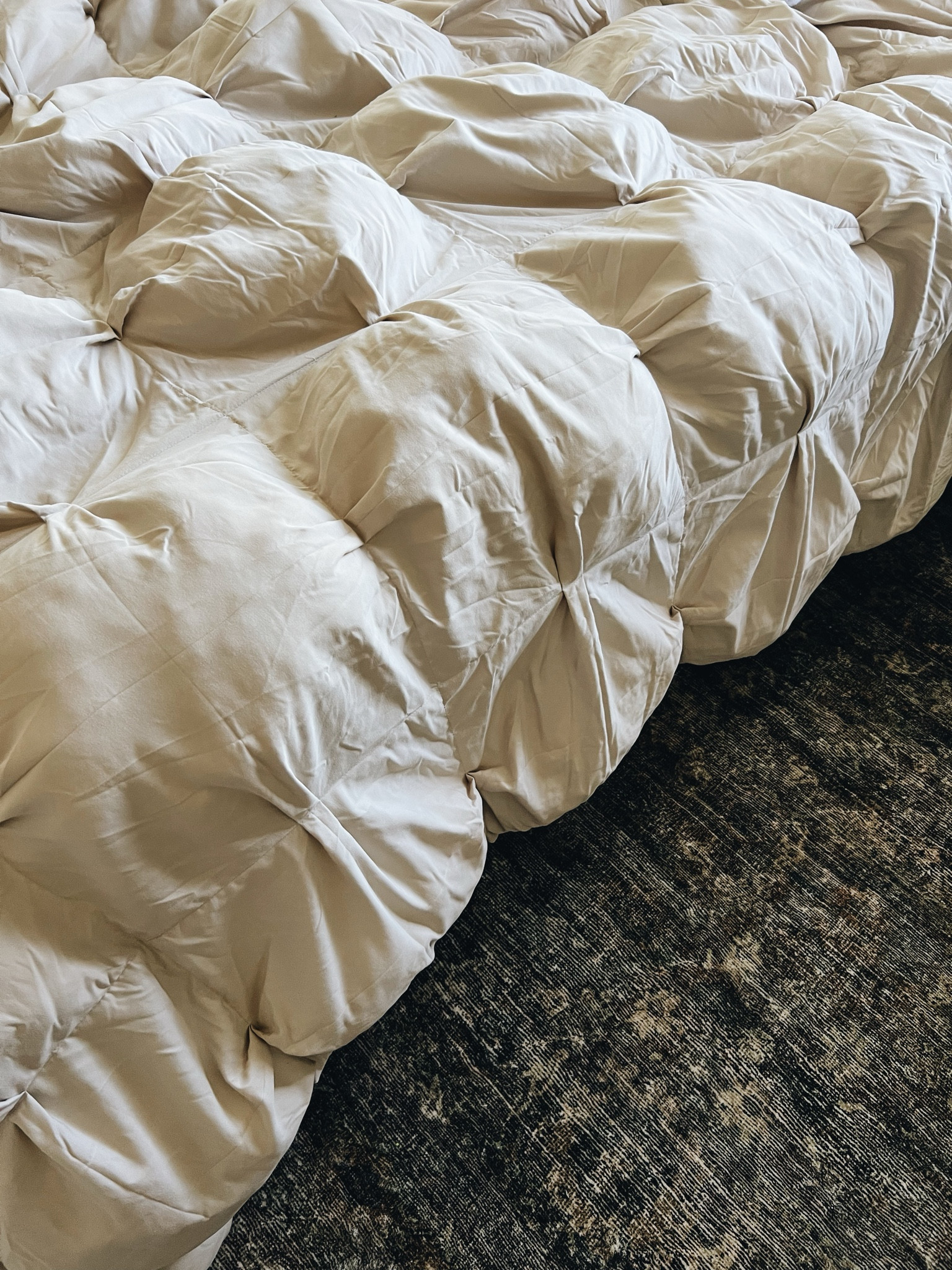 The coziest neutral kids bedroom combo! Puffy comforter plus the softest rug. Cannot go wrong. The rug is 69% off right now! Comforter comes in four colors. 
-
Amber Lewis Loloi Morgan - Wayfair rugs - cloudpile rug - puffy comforter - affordable kids bedding - dorm room bedding - Jc Penney - neutral room decor - transitional rug - spice lagoon rug - neutral kids room 

#LTKHome #LTKSaleAlert #LTKU