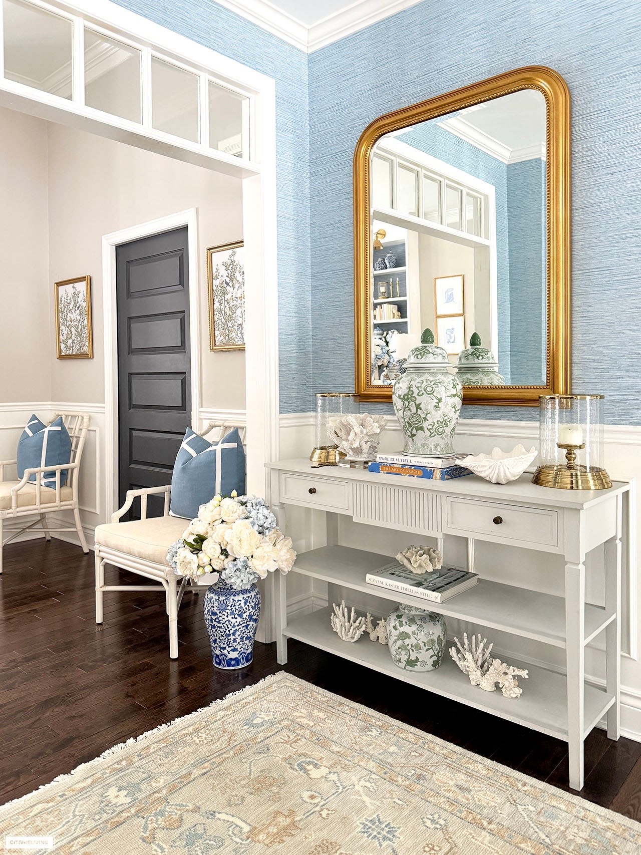 Chic spring entryway decorating!

#LTKSeasonal #LTKHome