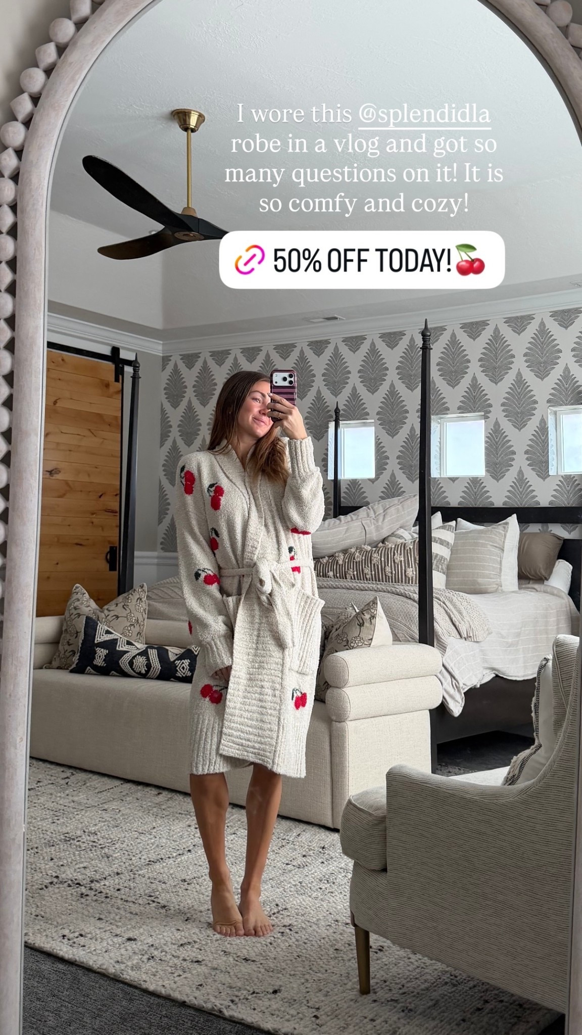 I wore this @splendidla robe in a vlog and got so many questions on it! It is so comfy and cozy!

#LTKSaleAlert #LTKFindsUnder50 #LTKCyberWeek