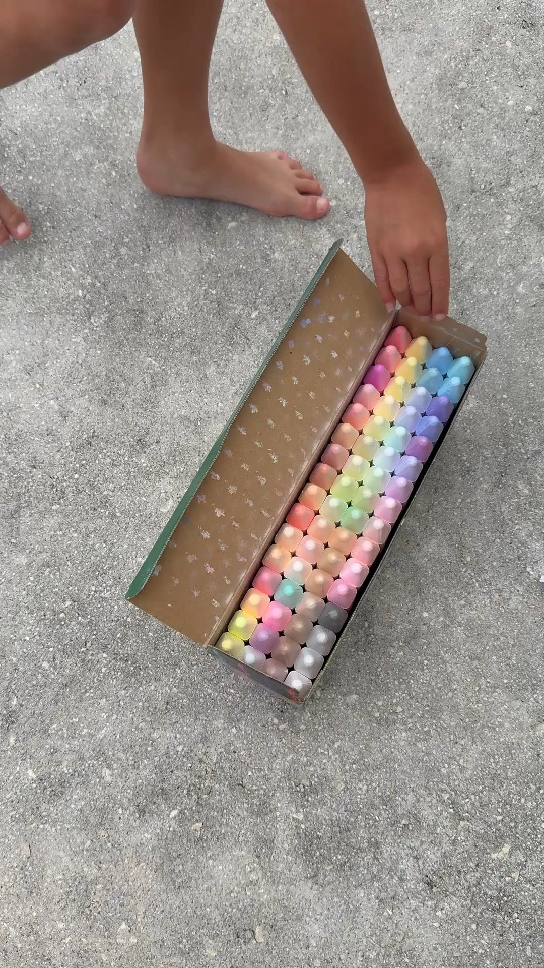 The most prettiest chalk! Great value for what you get. #summeractivity #summerfun #kidsidea #kidscraft #craft

#LTKKids #LTKmomlife #LTKvlog