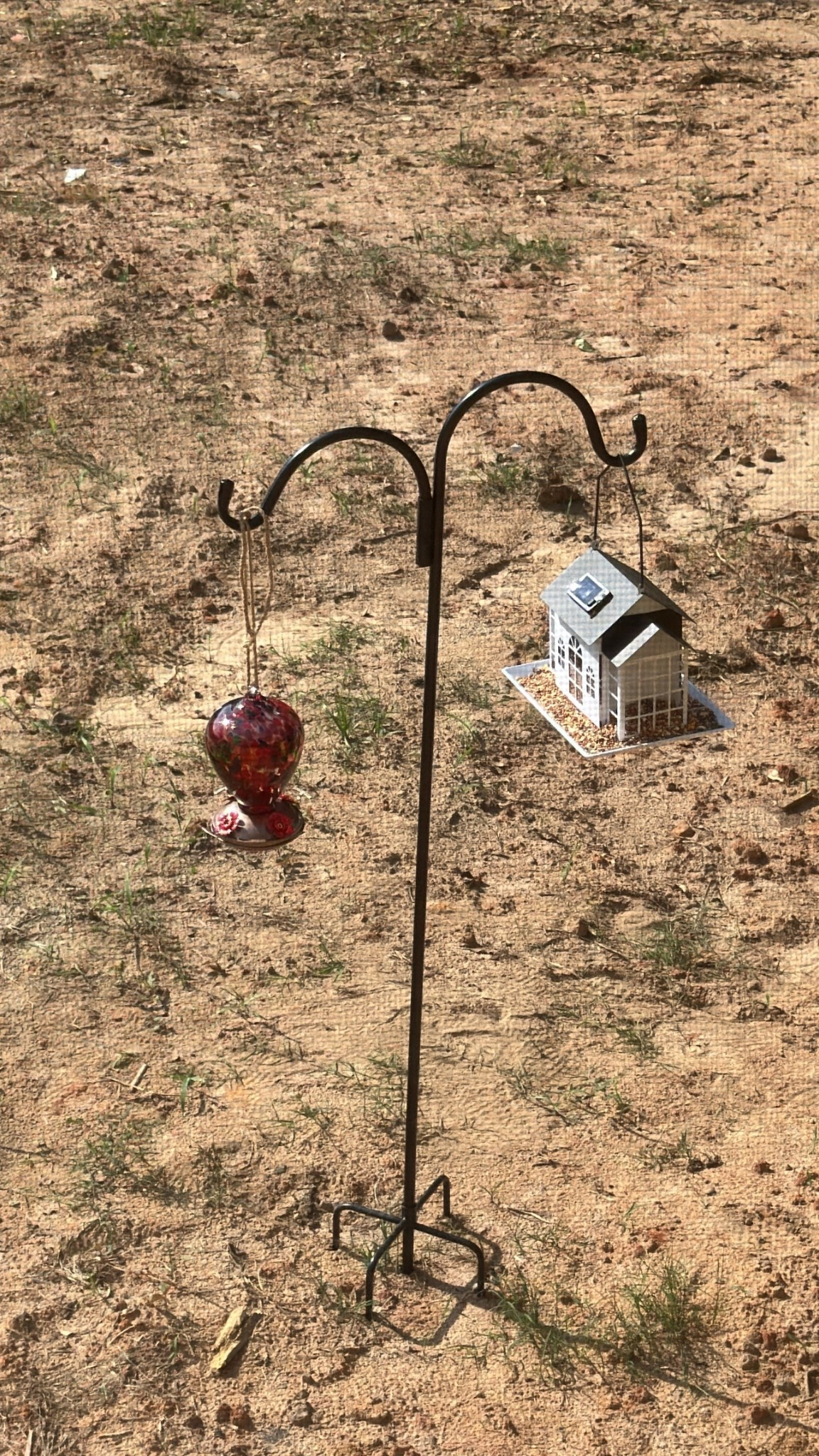 birdhouse/feeder stands for the yard 🤍