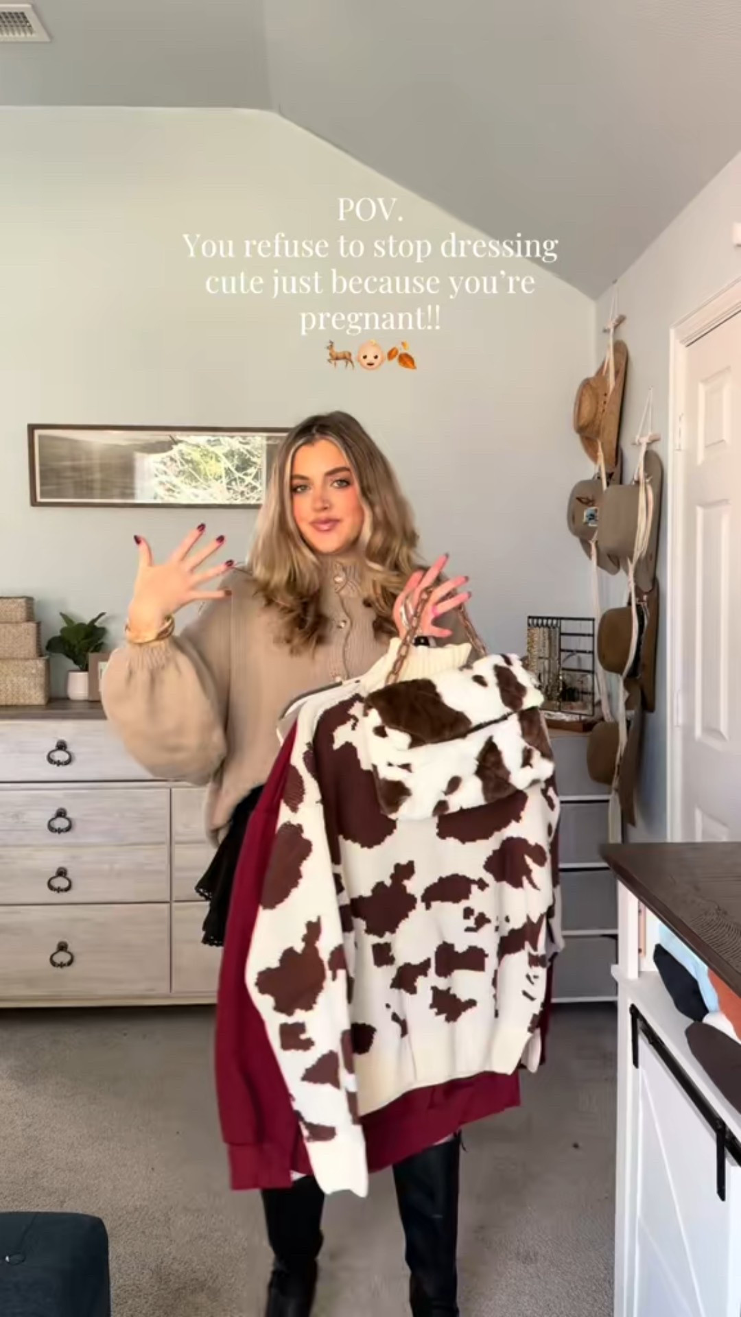 Cute outfits. Maternity ootd. Sweaters. Thanksgiving. Outfit inspo. Daily ootd

#LTKSeasonal #LTKHoliday #LTKootd