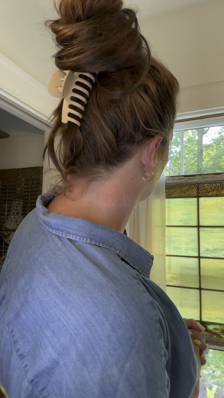 Style for a fake ponytail. 


#LTKMidsize #LTKStyleTip