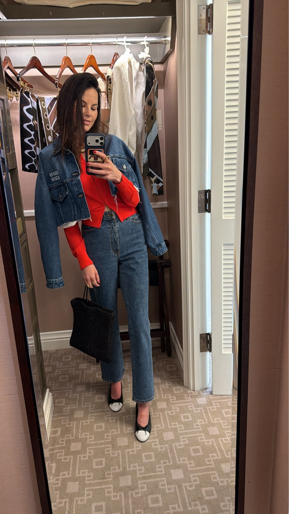 Shabbat din din at my besties- she told me 5 times to be casual 🤣 I think I got the message! 

Cardigan - small
Jeans- go up 1 size
Jacket - 38

#LTKdayinmylife #LTKOver40 #LTKTravel