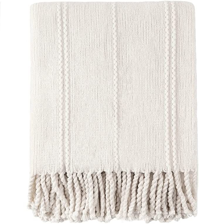 Amazon.com: BATTILO HOME White Throw Blanket Decorative Woven Throw Blankets for Couch,Soft Warm ... | Amazon (US)