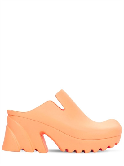 Bottega Veneta - 95mm flash rubber mules - Papaya | Luisaviaroma | Luisaviaroma