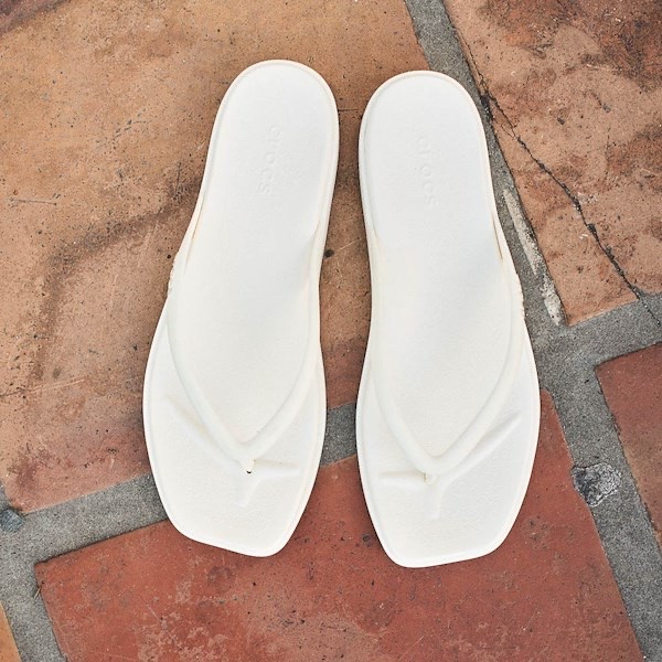 square toe flip flops 🤏🏼🤏🏼🤏🏼

#LTKsummer