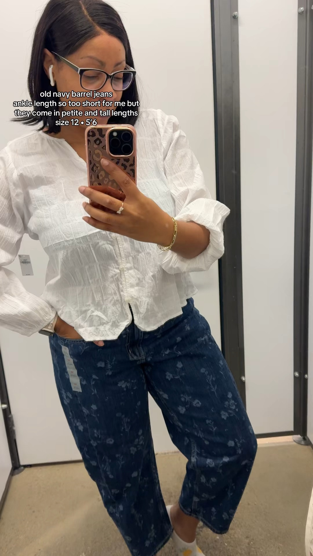 Old navy barrel jeans ankle length
Spring outfit


#LTKMidsize #LTKootd #LTKSeasonal