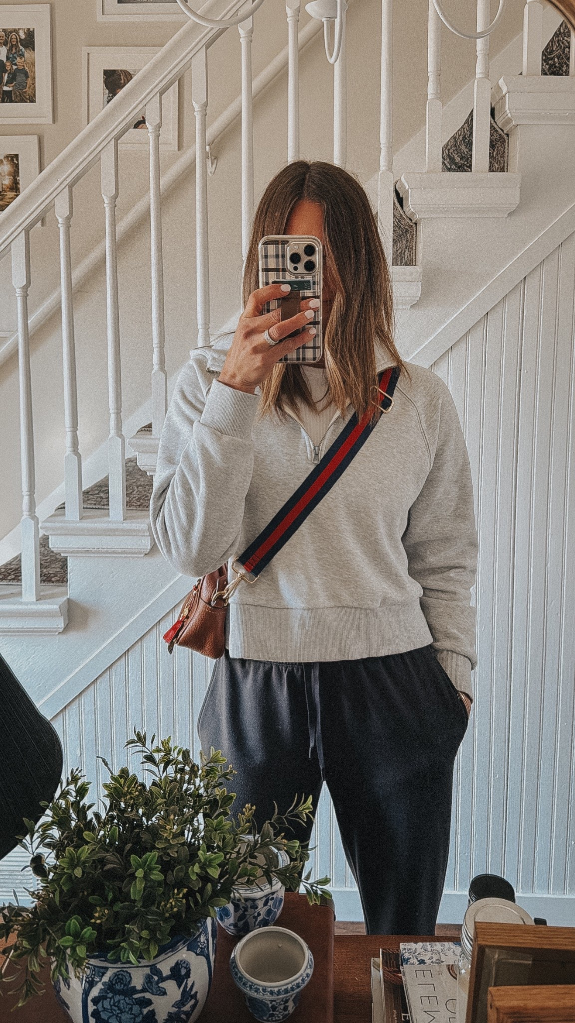 Casual comfy travel outfit ❤️

#travel #casual #ootd #traveloutfit #accessories #wallicase #halfzip #sweater

#LTKTravel #LTKWorkwear #LTKStyleTip