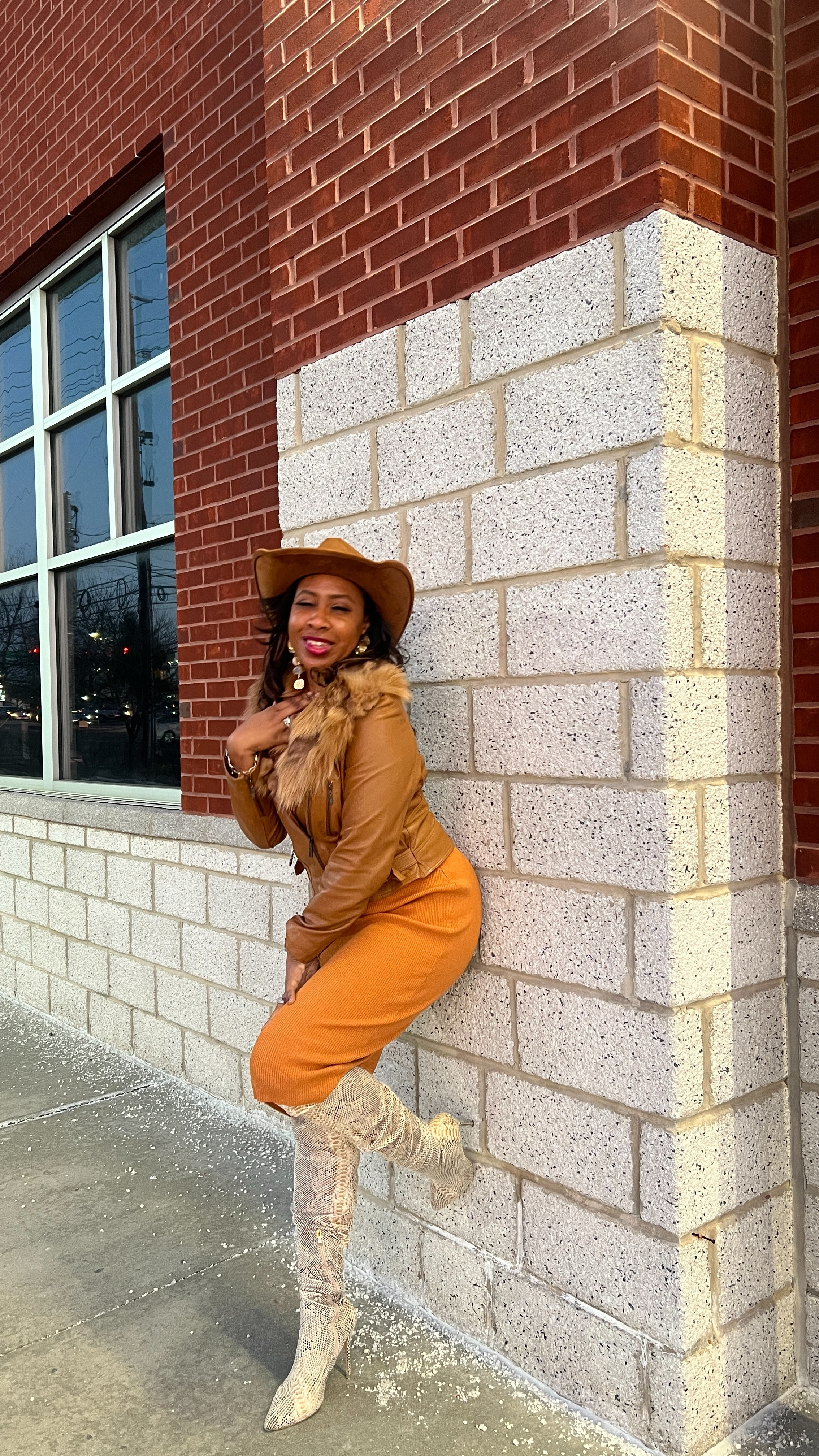Bringing the heat to the office with this pumpkin spice sweater dress and snakeskin boots combo 🔥🍁
#thighhighboot #winterstyle #sweaterdress #amazonstyle

#LTKWorkwear #LTKStyleTip #LTKOver40
