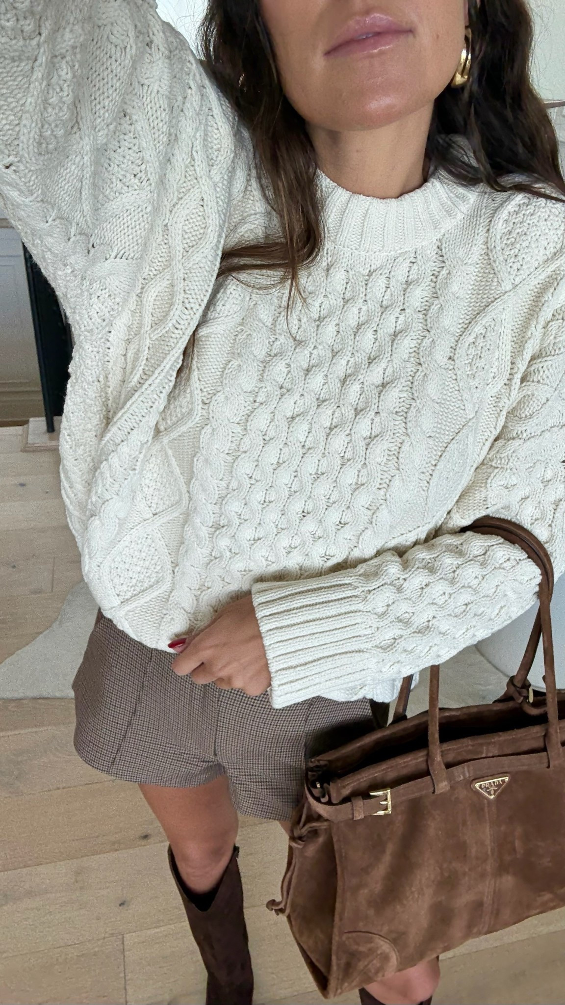 Cozy fall outfit 〰️ white sweater & shorts with brown suede boots 

Fall fashion, Abercrombie outfit, fall outfit, Abercrombie Kathleen post, brown boots, suede boots, brown suede bag 

#LTKSeasonal #LTKStyleTip #LTKFindsUnder100