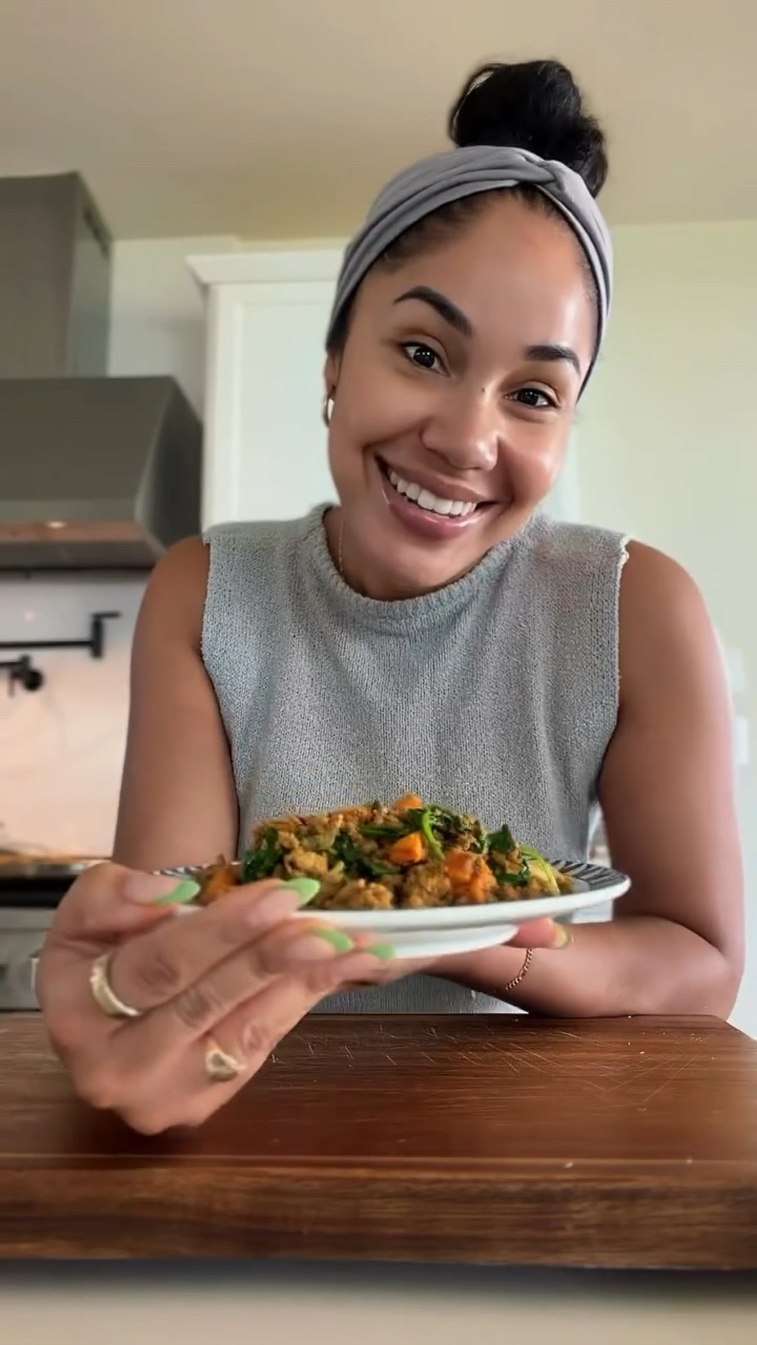 Jerk, hot honey, sweet potato, ground turkey hash🌶️🍠!  This was so flavorful and hearty but because it's anti-inflammatory, I never felt stuffed and bloated after eating it. I ate it after the gym and summer shorty had it before. High protein, healthy fats, heavy veggies and a healthy carb in one meal. This was 🤤#antiinflammatorydiet #antiinflammatory

#LTKfitnessgoals #LTKfoodie #LTKHome