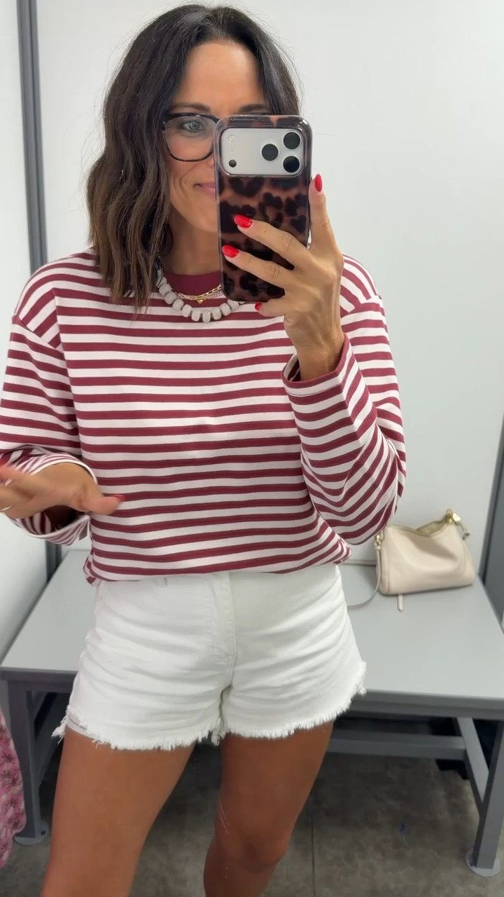 Walmart stripes for the win 👏🏻 Such a cute little top to throw on with shorts now and jeans later! Love this color for going into fall too. Wearing an XS 🤎

#WalmartFinds #WalmartFashion #WalmartStyle #AffordableFashion #FallStyle #EverydayOutfit #LTKStyle #WalmartOutfit