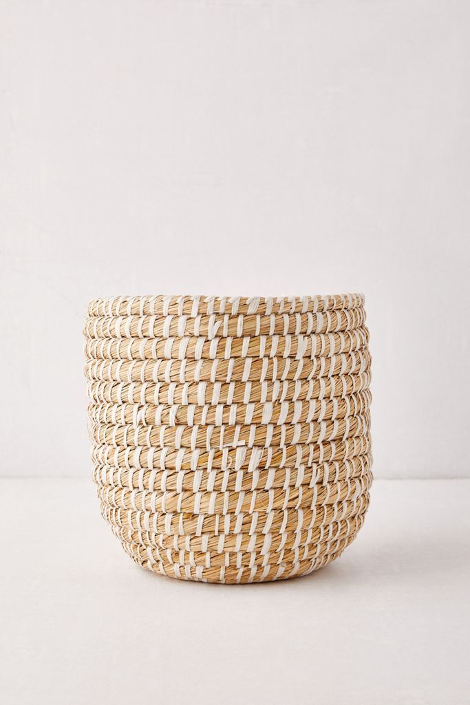 Dia Natural Basket Planter | Urban Outfitters (US and RoW)