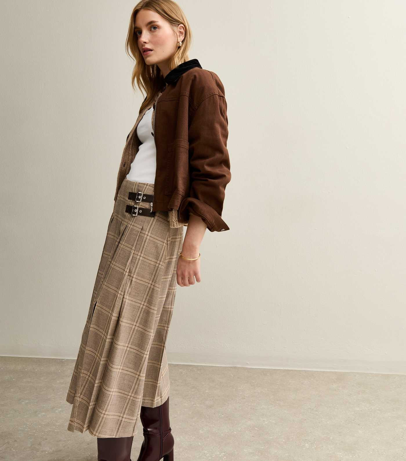 Brown Checked Buckle Trim Midi Skirt | New Look | New Look (UK)