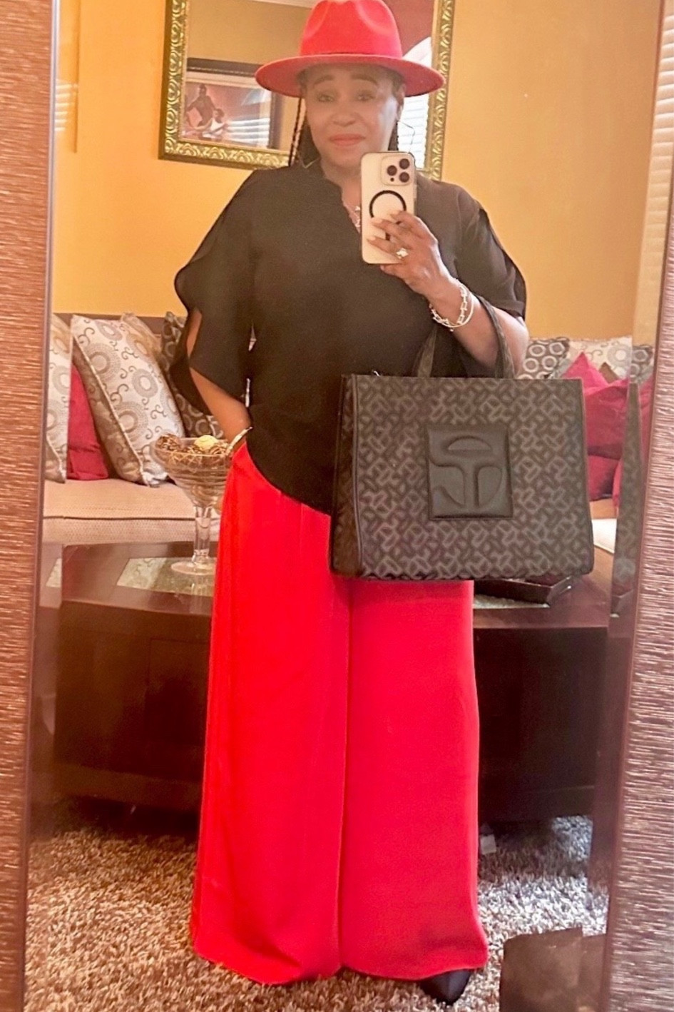 These wide leg pants gave me life! 

#LTKFind #LTKU #LTKunder50