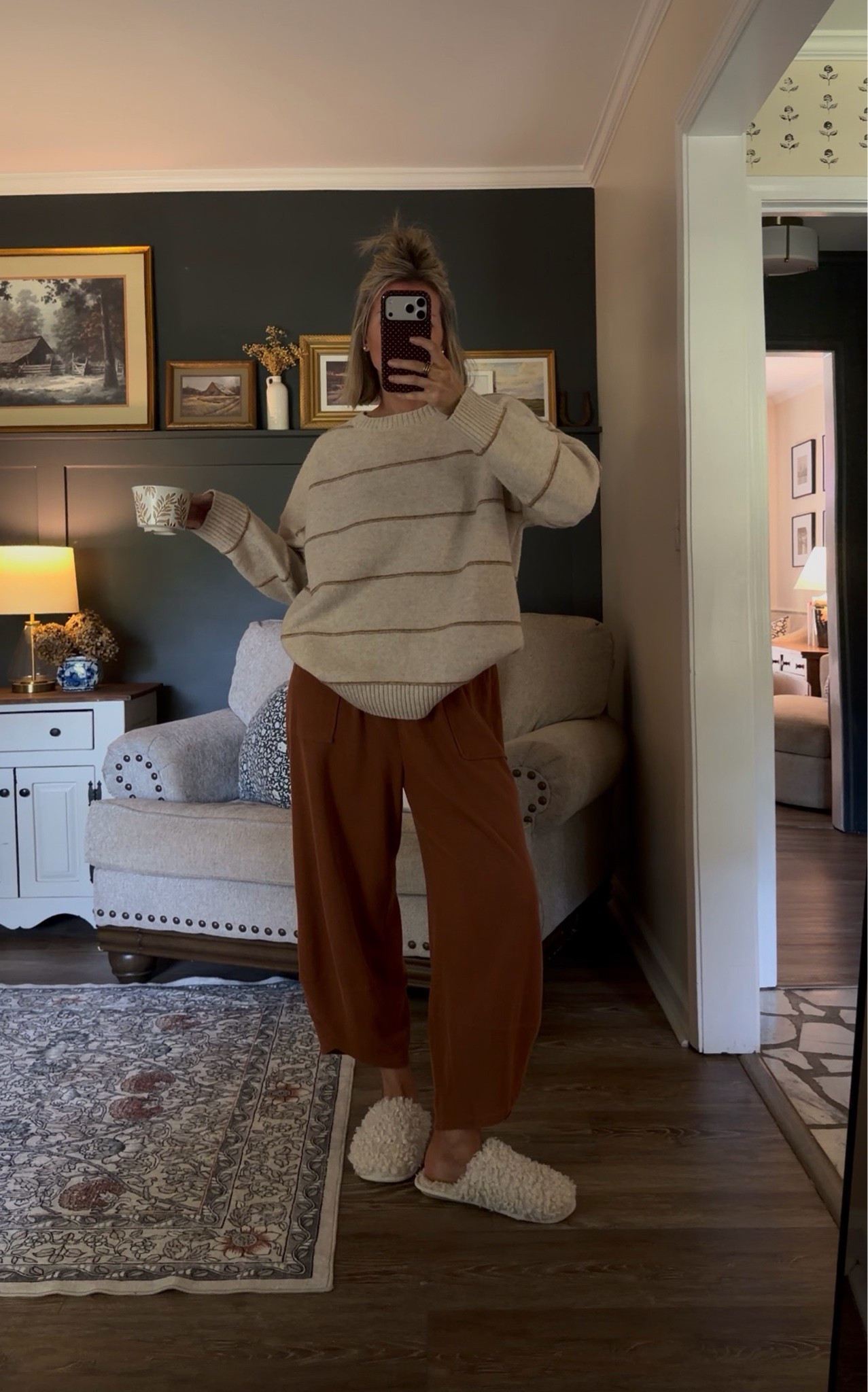 The coziest outfit for a fall day at home 🍂
5’8 wearing a med in the pants! Pants are in the color “red brown”

#LTKdayinmylife #LTKgrwm #LTKootd