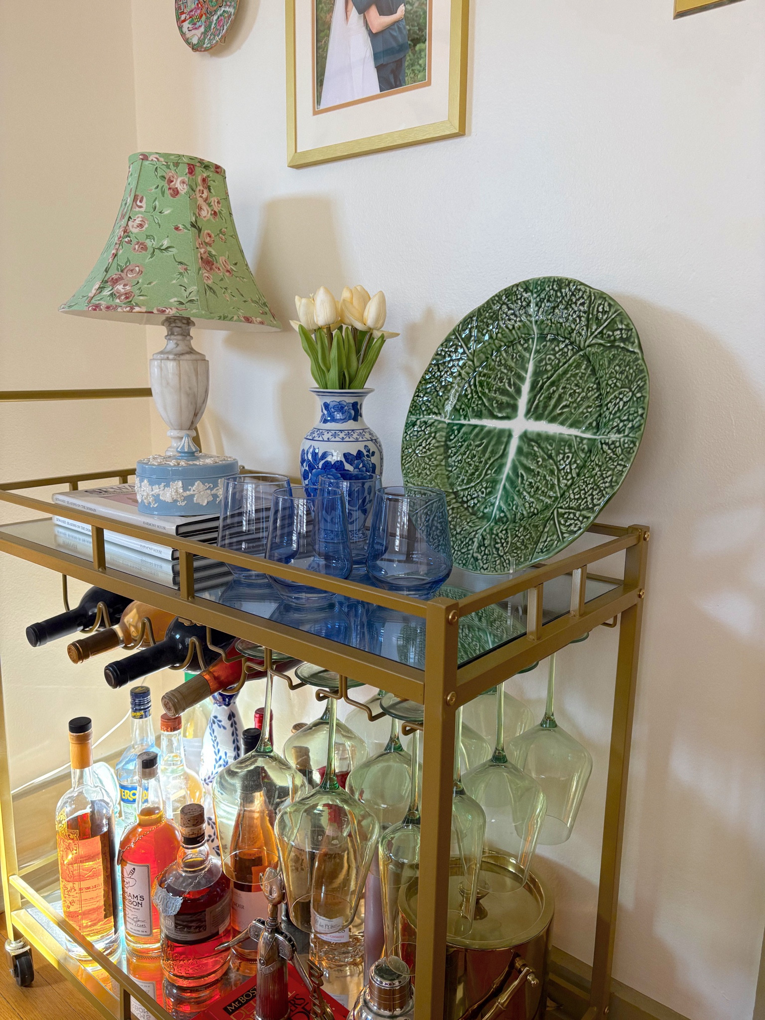 Estelle Glasses ONLY please 🥂

#estellecoloredglasses #barcart #barcartdecor #grandmillenial #cabbageware #amazonbarcart