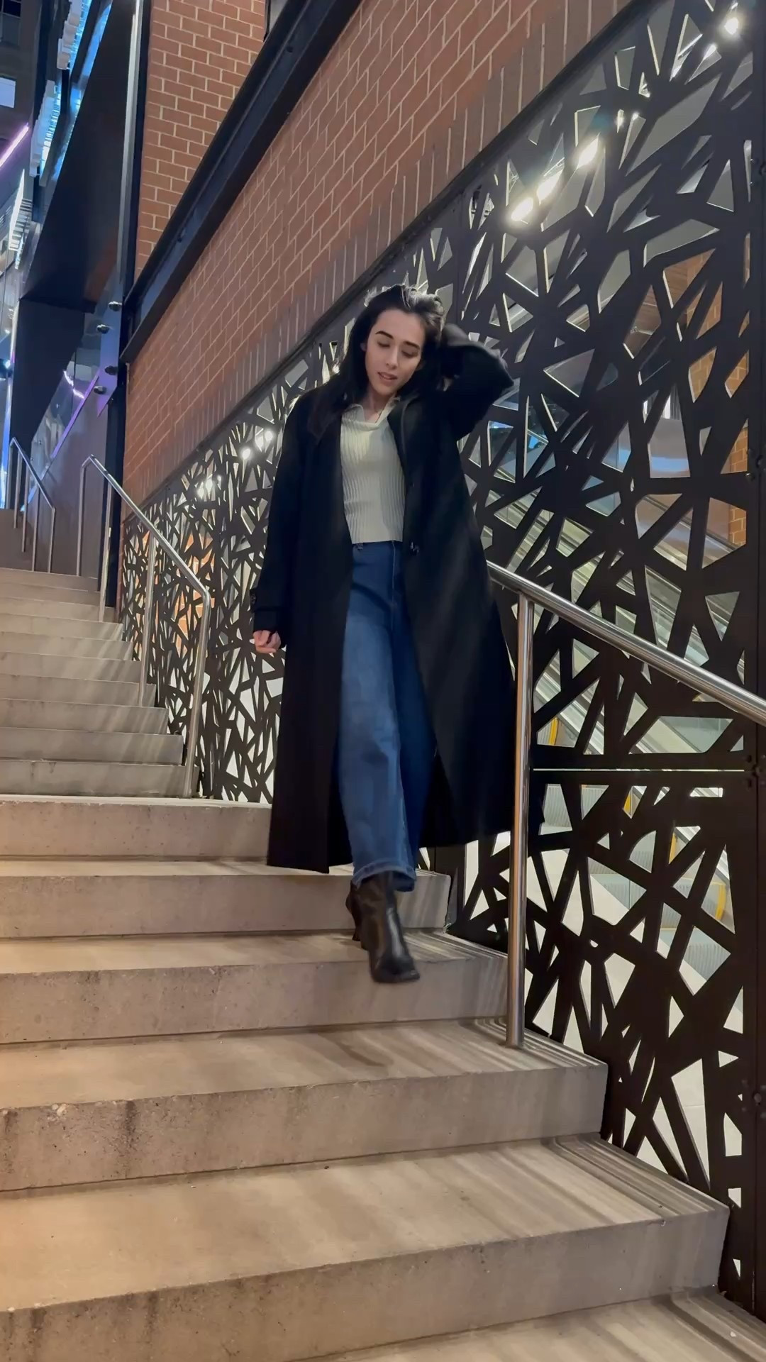 Love is in the air.. 🦢 jackets are too. I linked all my favorite trenches here for you! 

TTS 
Size 4 

#LTKWorkwear #LTKootd #LTKHoliday