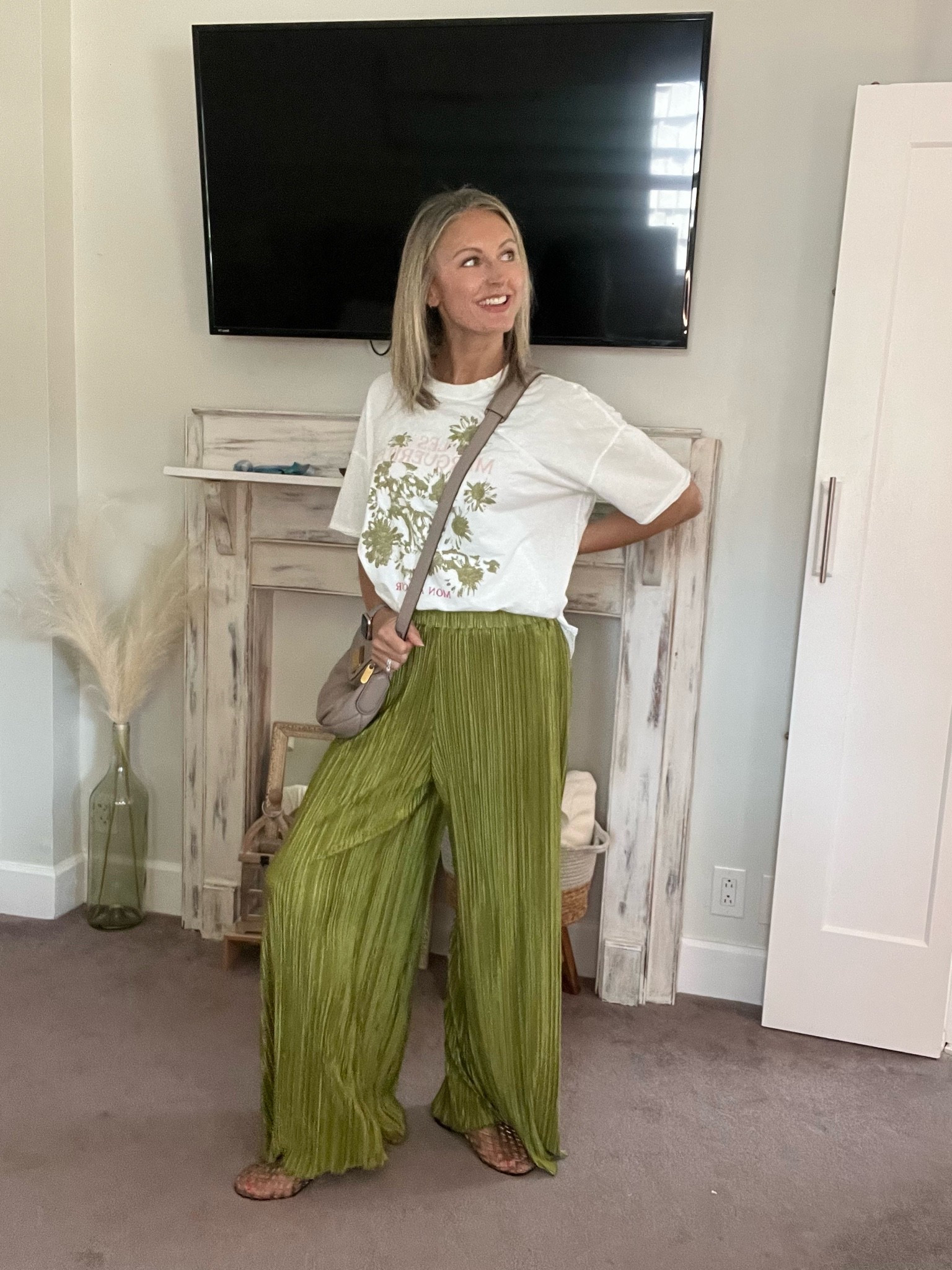 These wrinkle fee palazzo pants and oversized boyfriend T are the perfect outfit today!

#LTKootd #LTKOver40
