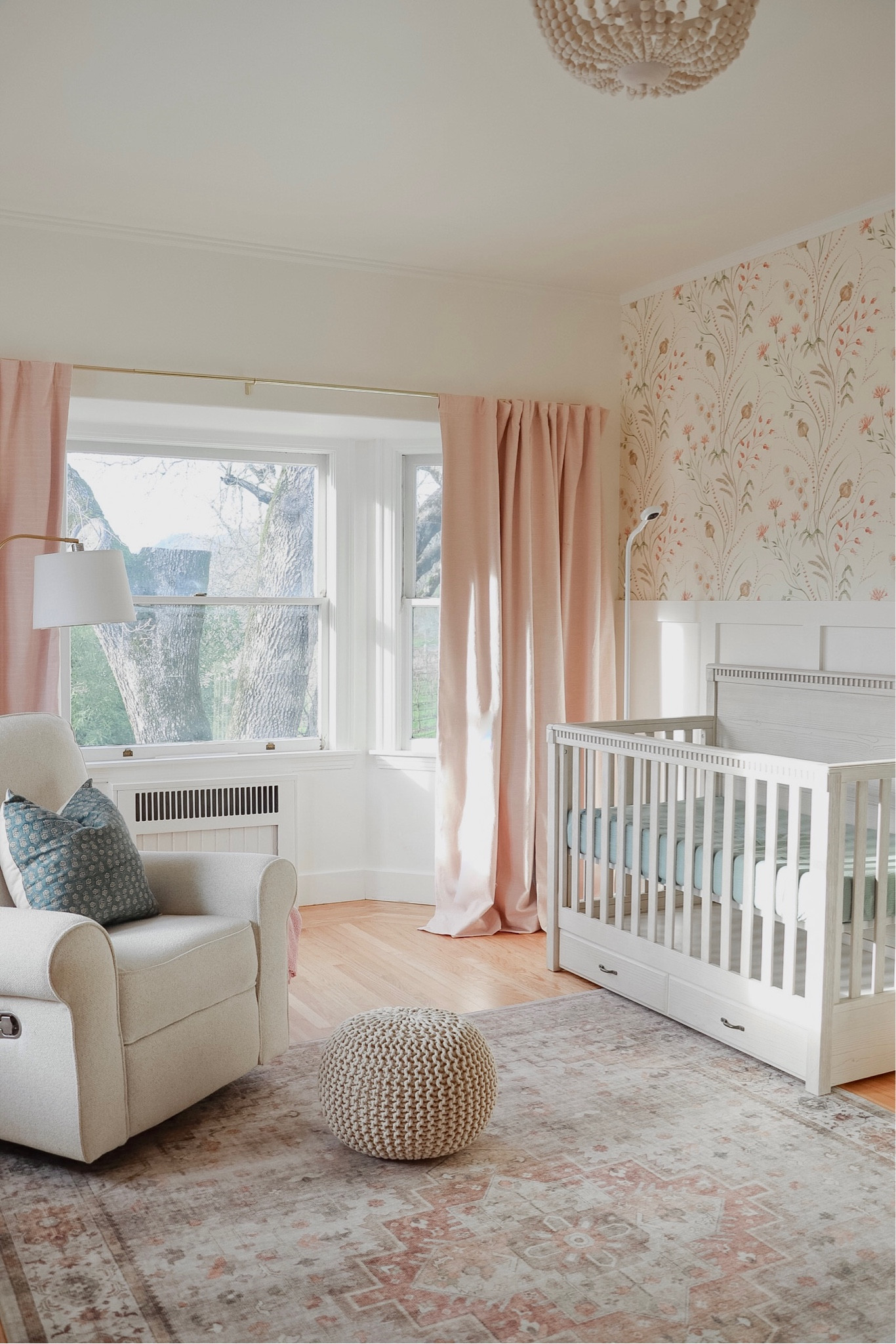 Girl nursery inspo!

Nursery decor, nursery design, girl nursery, nursery wallpaper, pottery barn kids, loloi 

#LTKbump #LTKhome #LTKbaby