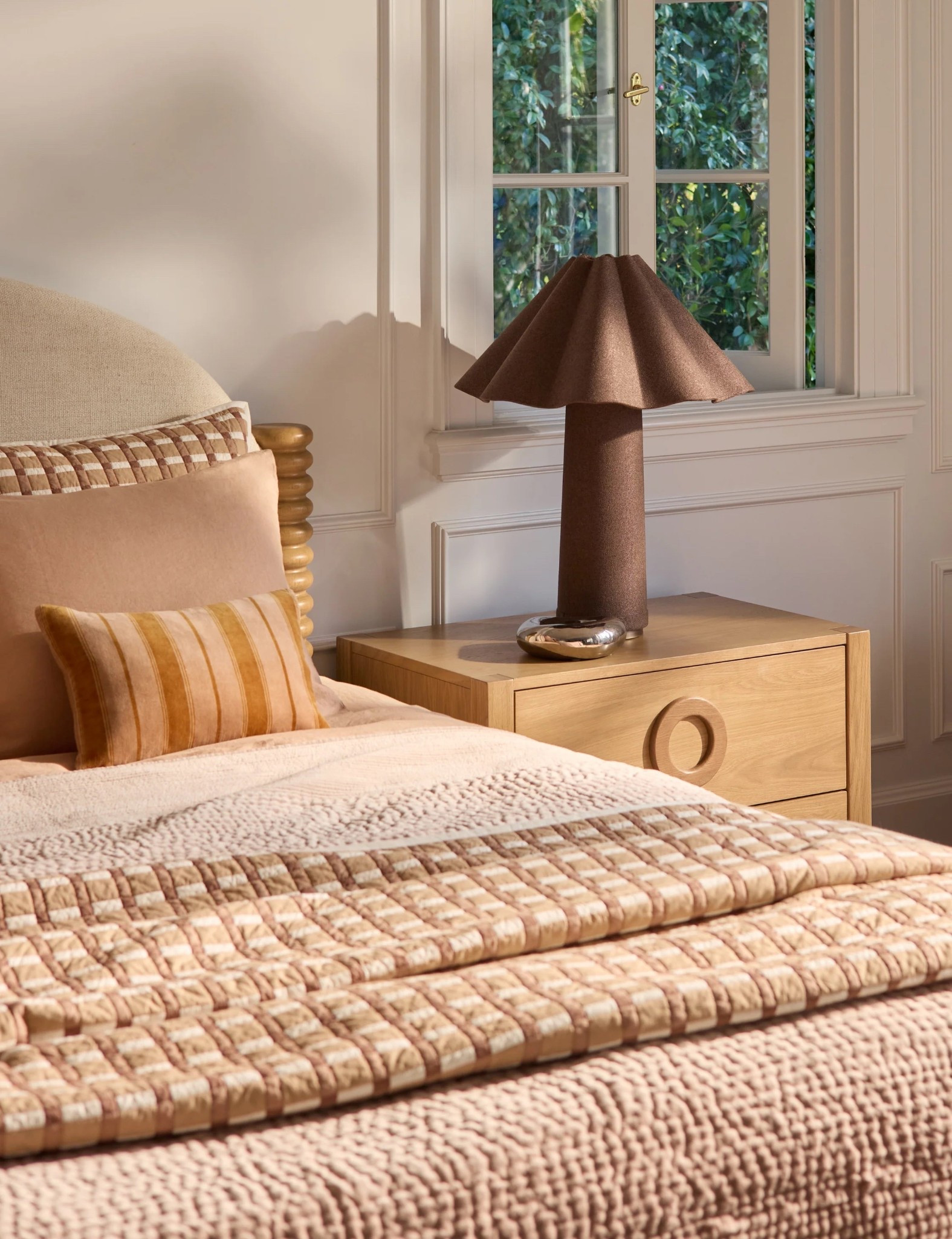 Lamp and chrome bowl

#LTKHome