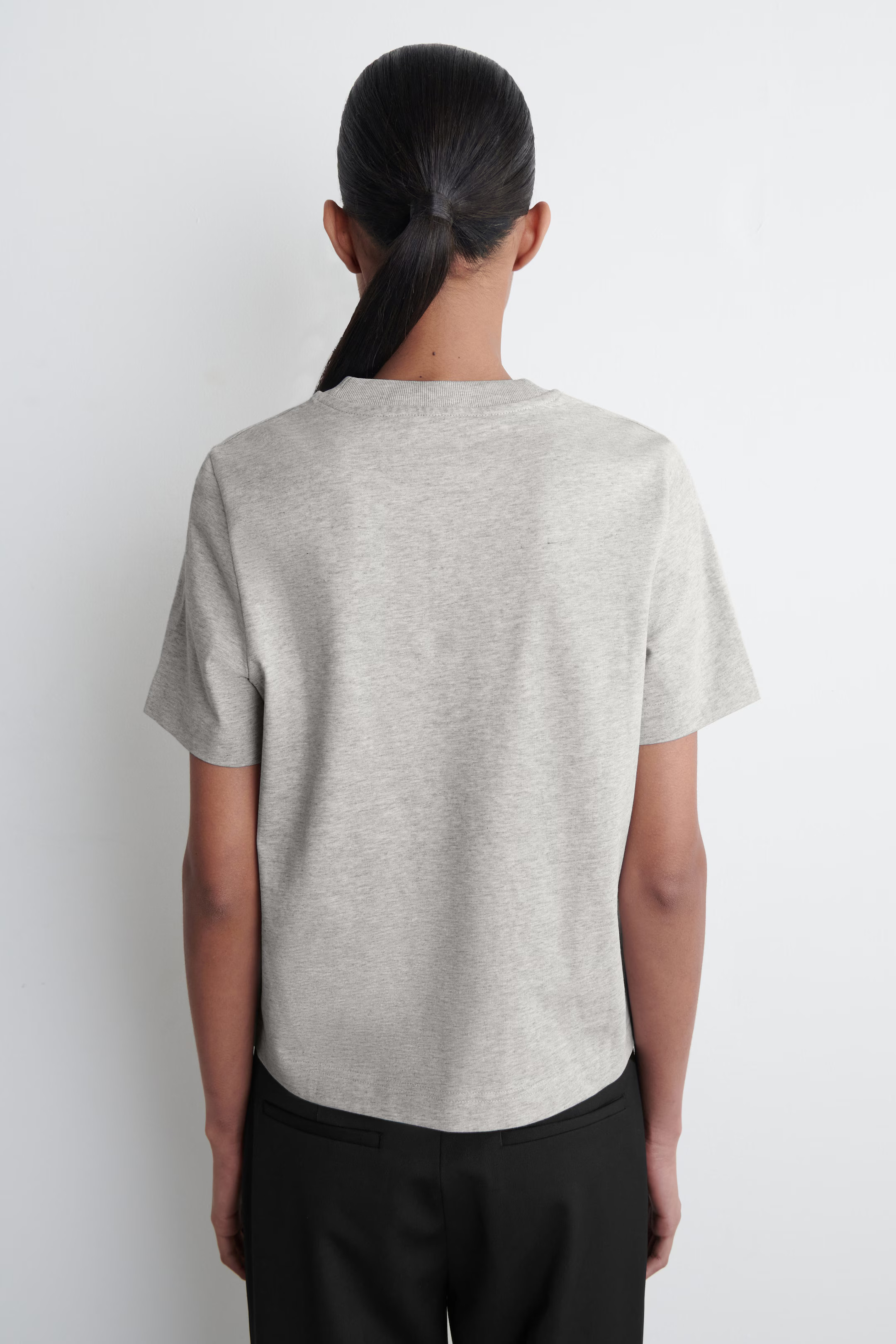 T-SHIRT REGULAR ÉLÉGANT - GRIS CHINÉ | COS | COS (EU)