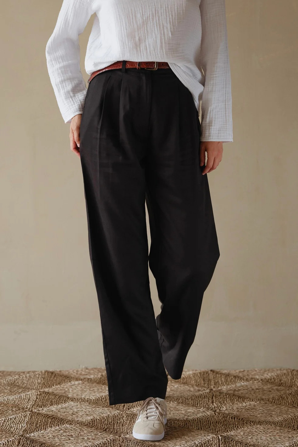 The Pleated Trouser | DONNI.