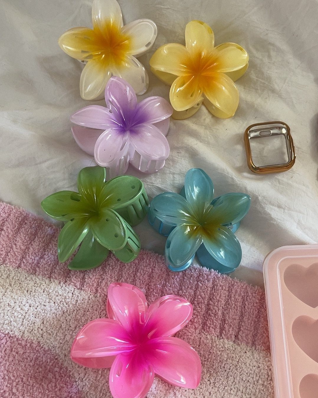 flower clips perfect for summer!🌺💕☀️ 

#LTKU #LTKSummerSales #LTKBeauty