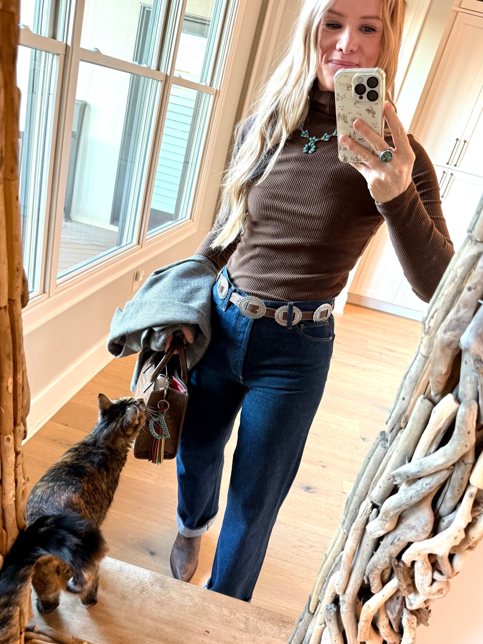  western outfit

Size reference 5’ 9” 140 lbs

Turtleneck - small tall
(Old Old Navy.)

Dark wash jeans - 28
(27 fit in the waist but was super snug across my hips.)

Brown cowboy boots - I size up 1/2 size

Turquoise necklace - JLanda Jewlery 




Fall outfits. Western outfits. Western style. Western chic. Cowboy outfits. Classic style. Classic western style. Ralph Lauren esthetic. Cowboy boots and jeans outfits. 

#


#LTKTall #LTKOver40 #LTKootd