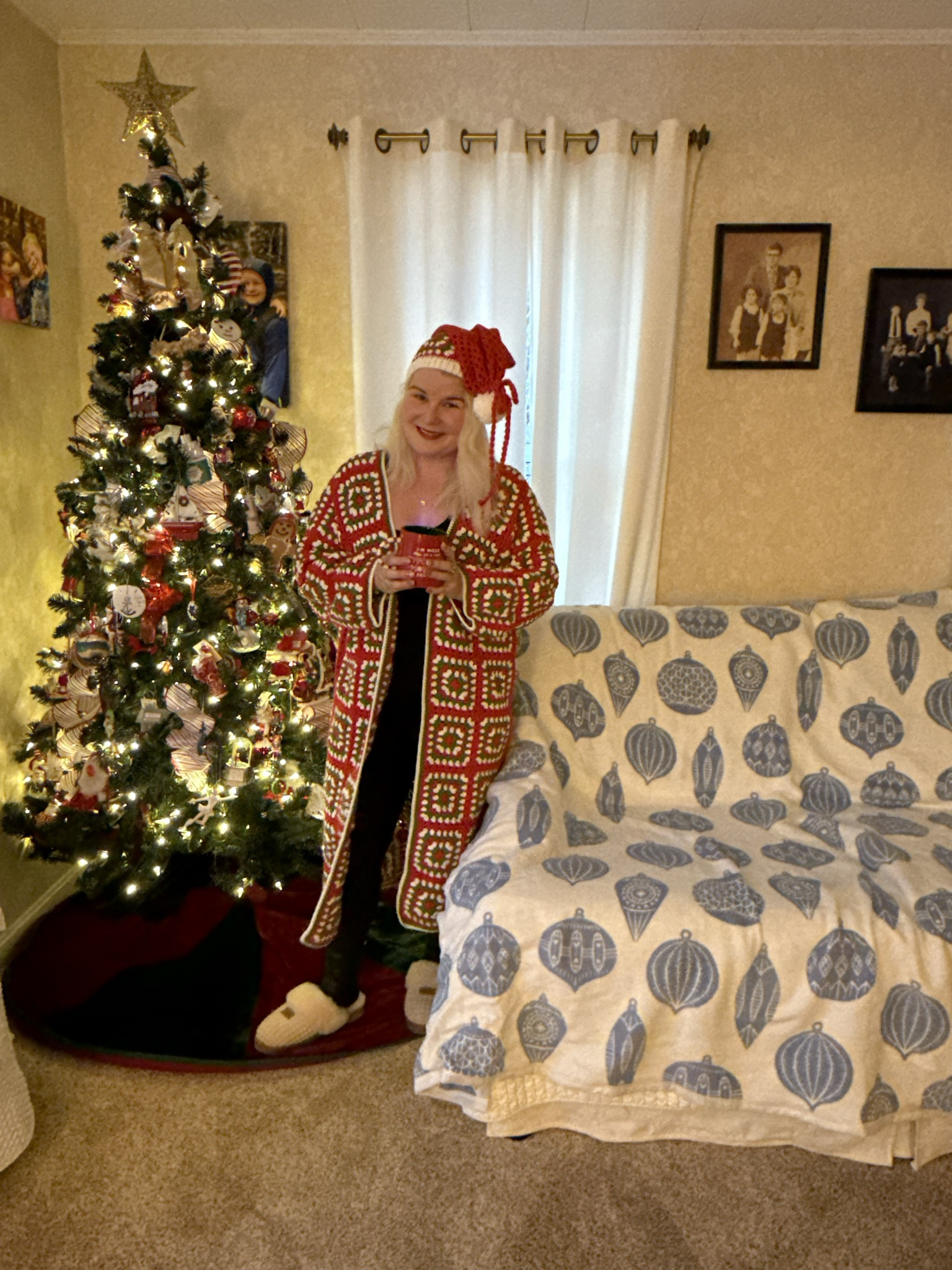 Weekend ootd. I will be living in this cardigan for the next week😅

#LTKPetite #LTKHoliday #LTKootd