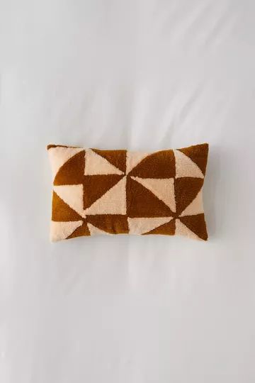 Pinwheel Tufted Throw Pillow | Urban Outfitters (US and RoW)