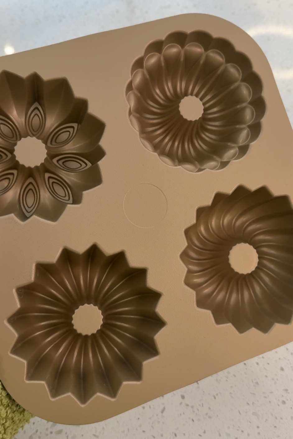 Obsessed with Bundt cakes and the cute moods they have!! 

#LTKHome #LTKGiftGuide