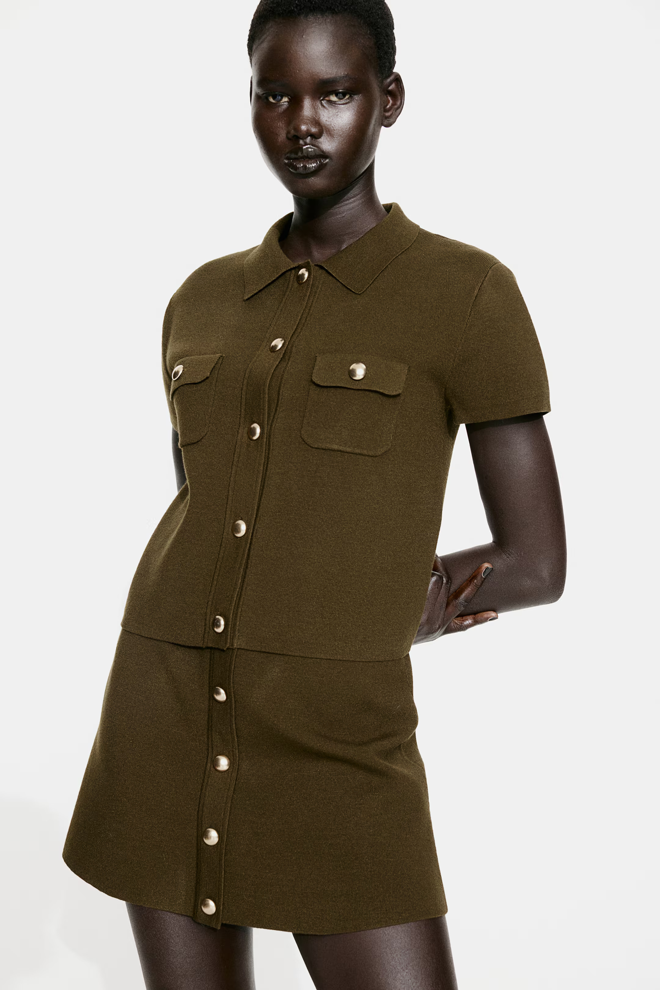 Button-Front Fine-Knit Skirt - High waist - Short - Dark khaki green - Ladies | H&M US | H&M (US + CA)