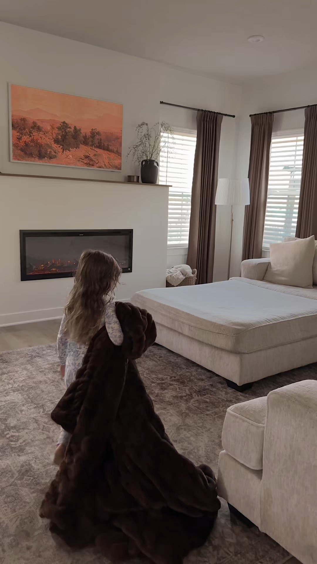 Living room vibes ☁️🤎


#LTKFamily #LTKHome #LTKKids